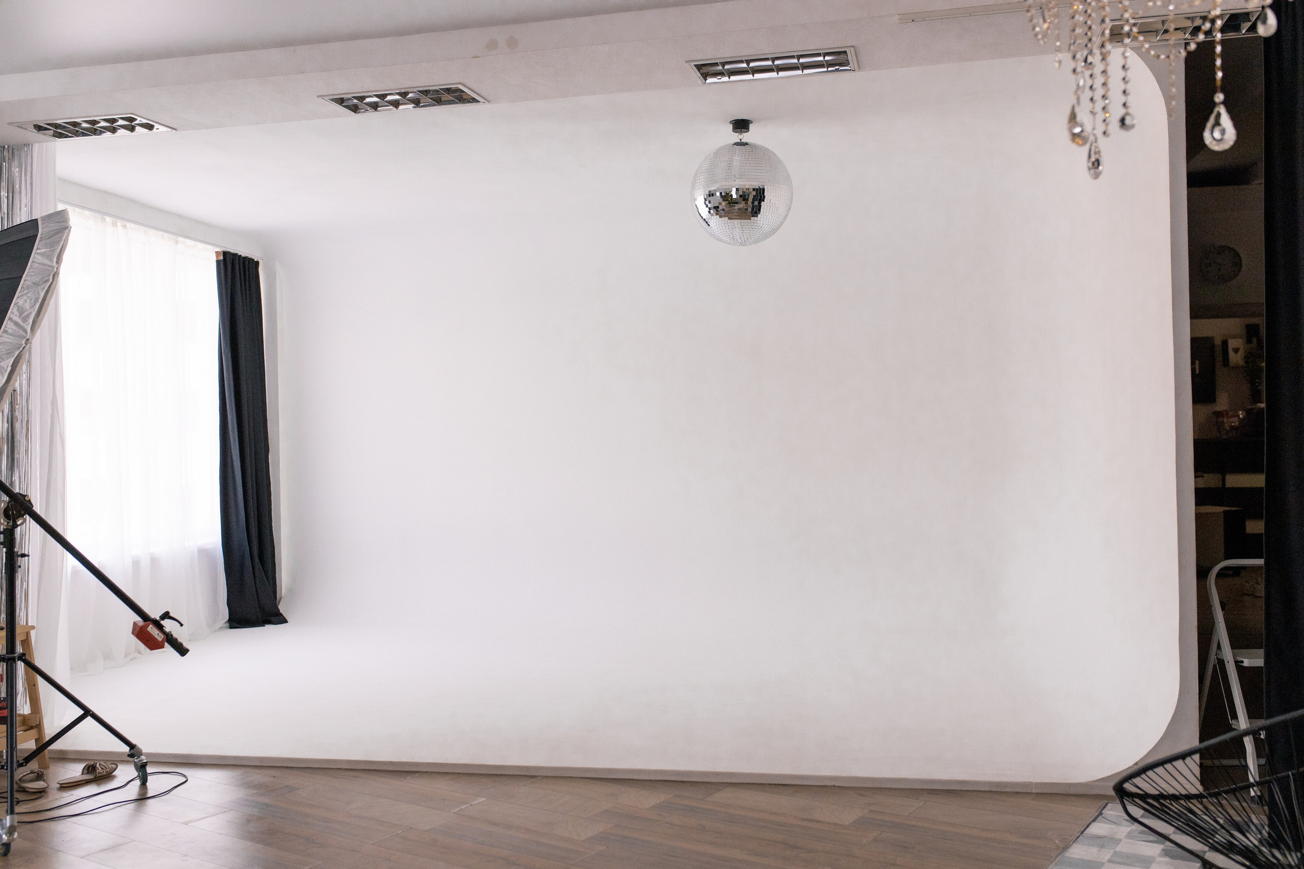 Большой зал с циклорамой. Семейный и детский фотограф в Туапсинском районе Кузьмичёва Светлана