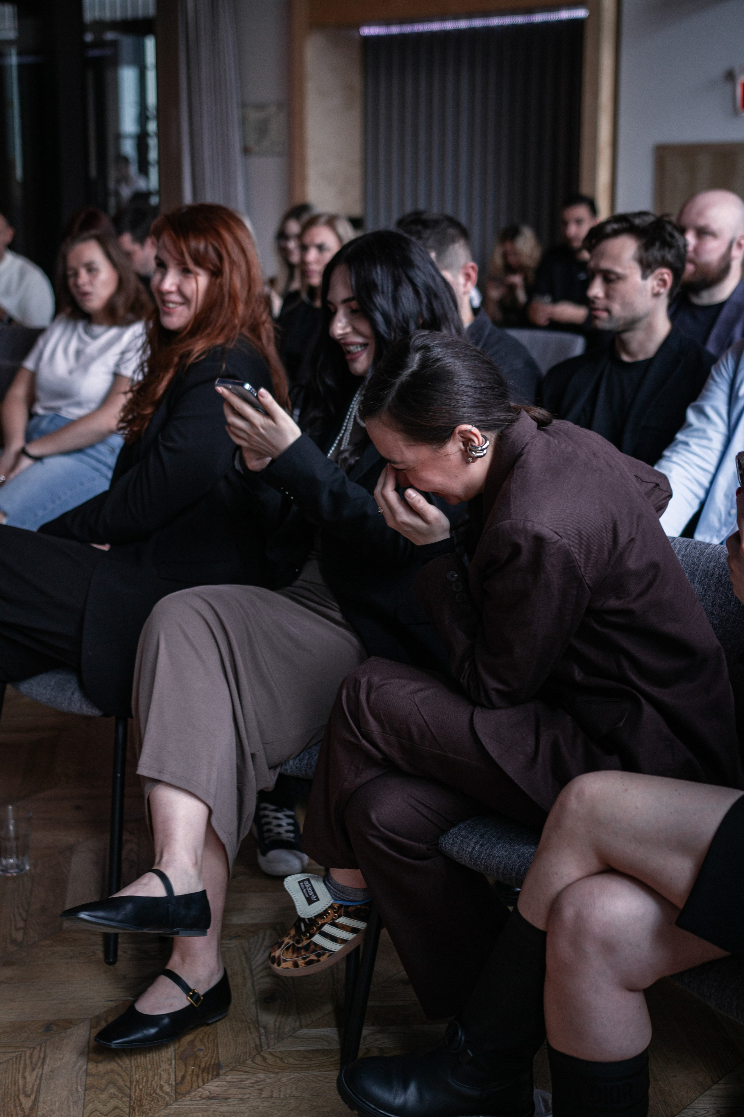 Планерка компании недвижимости. Фотограф Москва — личные фотосессии, лавстори в студии