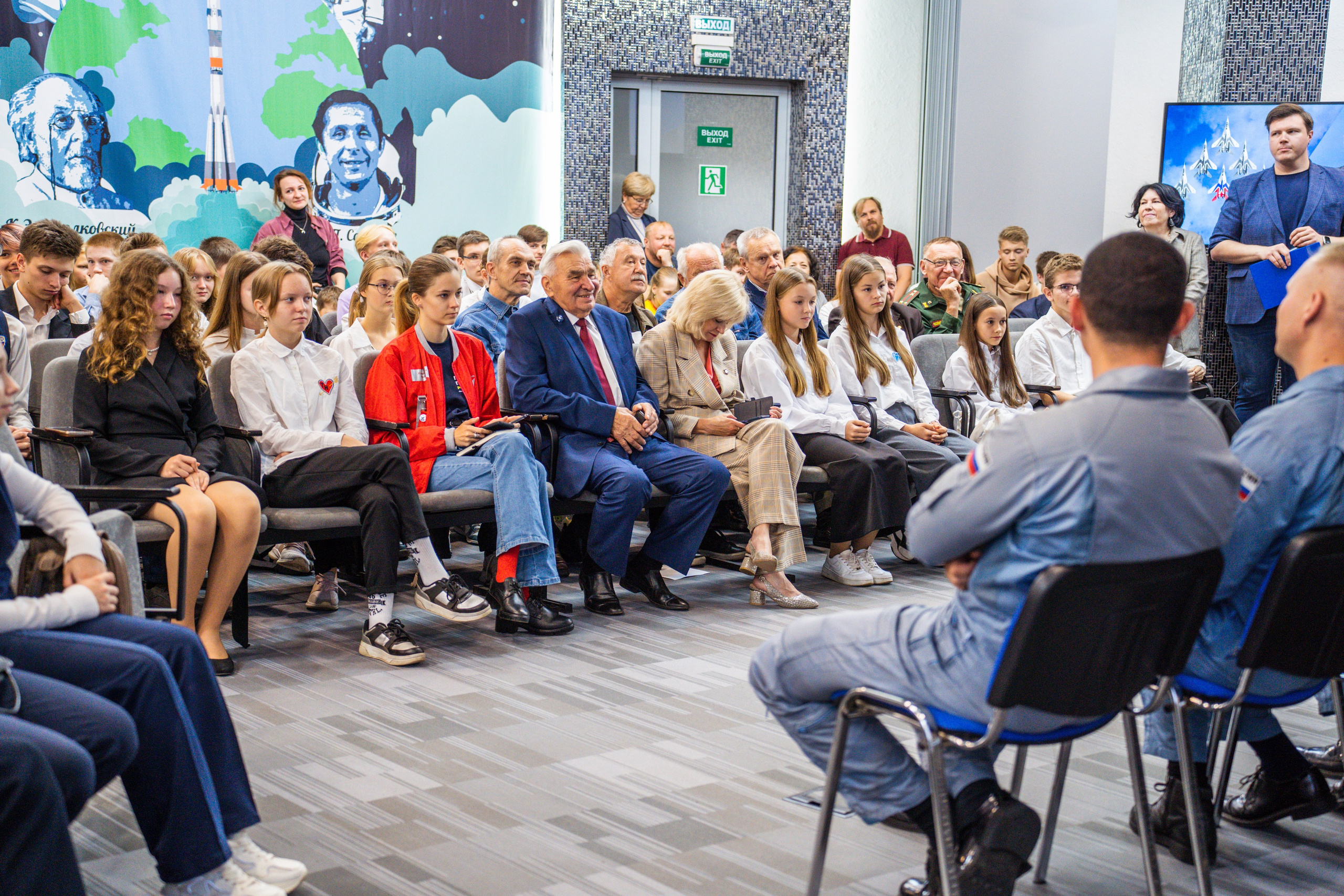 Встреча с авиационной группой «Стрижи». Фотограф София Александрова