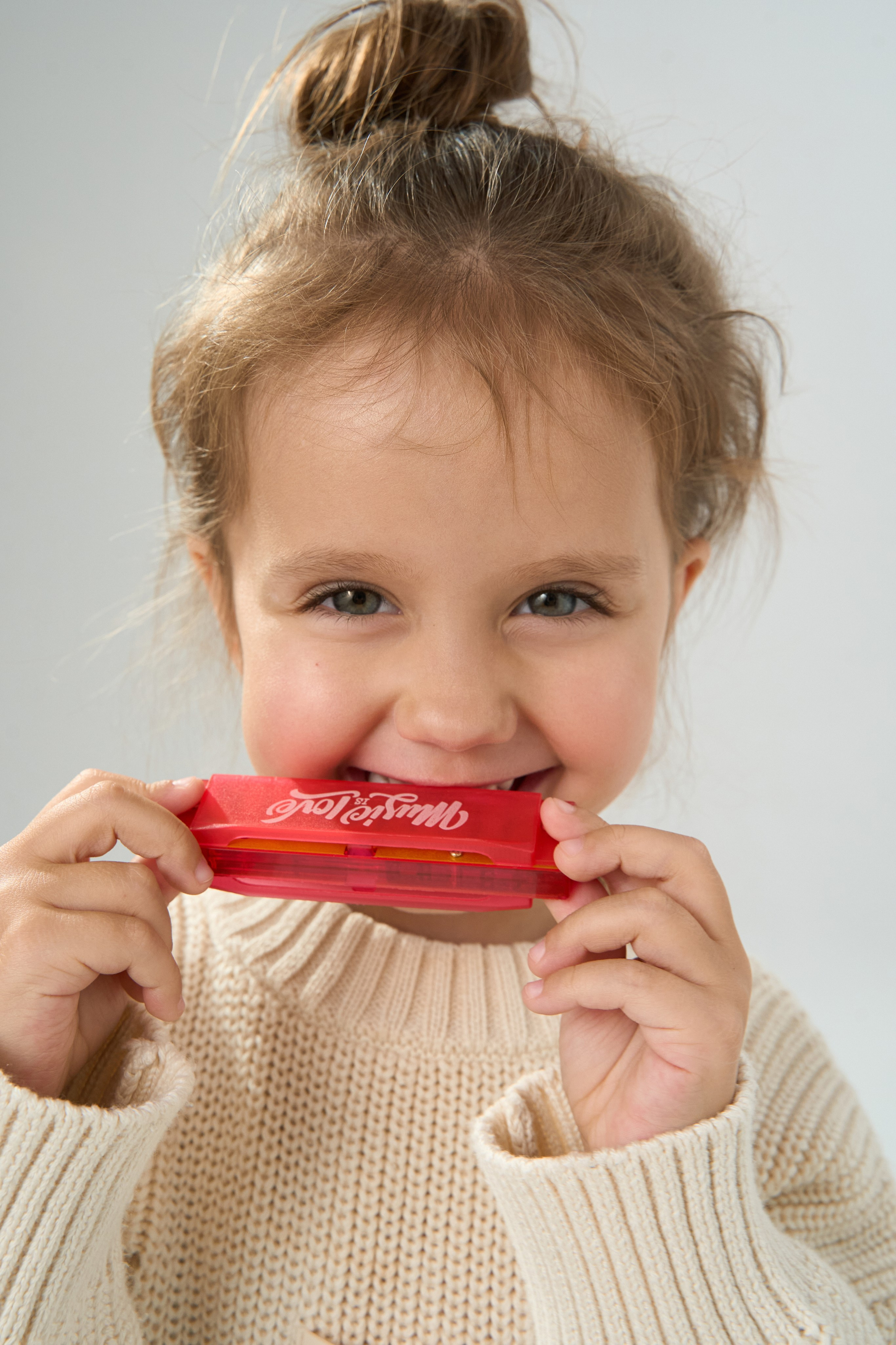 "Профессиональная детская фотосъемка для семейных портретов и воспоминаний""Высококачественная детская съемка новорожденных и малышей в студии""Рекламная детская фотосъемка для альбомов и подарков""Студийная детская съемка с креативными декорациями и позами""Коммерческая детская фотосъемка для маркетинга детских товаров""Фотография детской съемки с акцентом на эмоции и улыбки""Семейная детская съемка для портфолио и социальных сетей""Профессиональная детская фотосъемка с мягким освещением""Рекламные фото детской съемки для сайтов и брошюр""Высокоточная детская съемка для воспоминаний и презентаций""Детская фотосъемка высокого разрешения для семейных альбомов""Коммерческая детская съемка с фокусом на радость и развитие""Студийная фотосъемка детской съемки для брендов и маркетинга""Фотографии детской съемки для подарков и увеличения клиентов""Профессиональная детская съемка для каталогов и семейных историй" "Профессиональная каталожная фотосъемка товаров для e-commerce и интернет-магазинов""Высококачественная каталожная съемка одежды и аксессуаров с белым фоном""Рекламная каталожная фотосъемка для маркетинга продуктов и брендов""Студийная каталожная съемка с детальной проработкой текстур и материалов""Коммерческая каталожная фотосъемка для каталогов и онлайн-платформ""Фотография каталожной съемки с акцентом на дизайн и презентацию товаров""Предметная каталожная съемка для увеличения продаж в e-commerce""Профессиональная каталожная фотосъемка с использованием студийного освещения""Рекламные фото каталожной съемки для сайтов и социальных сетей""Высокоточная каталожная съемка товаров для презентаций и брошюр""Каталожная фотосъемка высокого разрешения для онлайн-магазинов""Коммерческая каталожная съемка с фокусом на качество и детализацию""Студийная каталожная фотосъемка для брендов и ритейла""Фотографии каталожной съемки для маркетинговых кампаний""Профессиональная каталожная съемка для каталогов и увеличения конверсии"