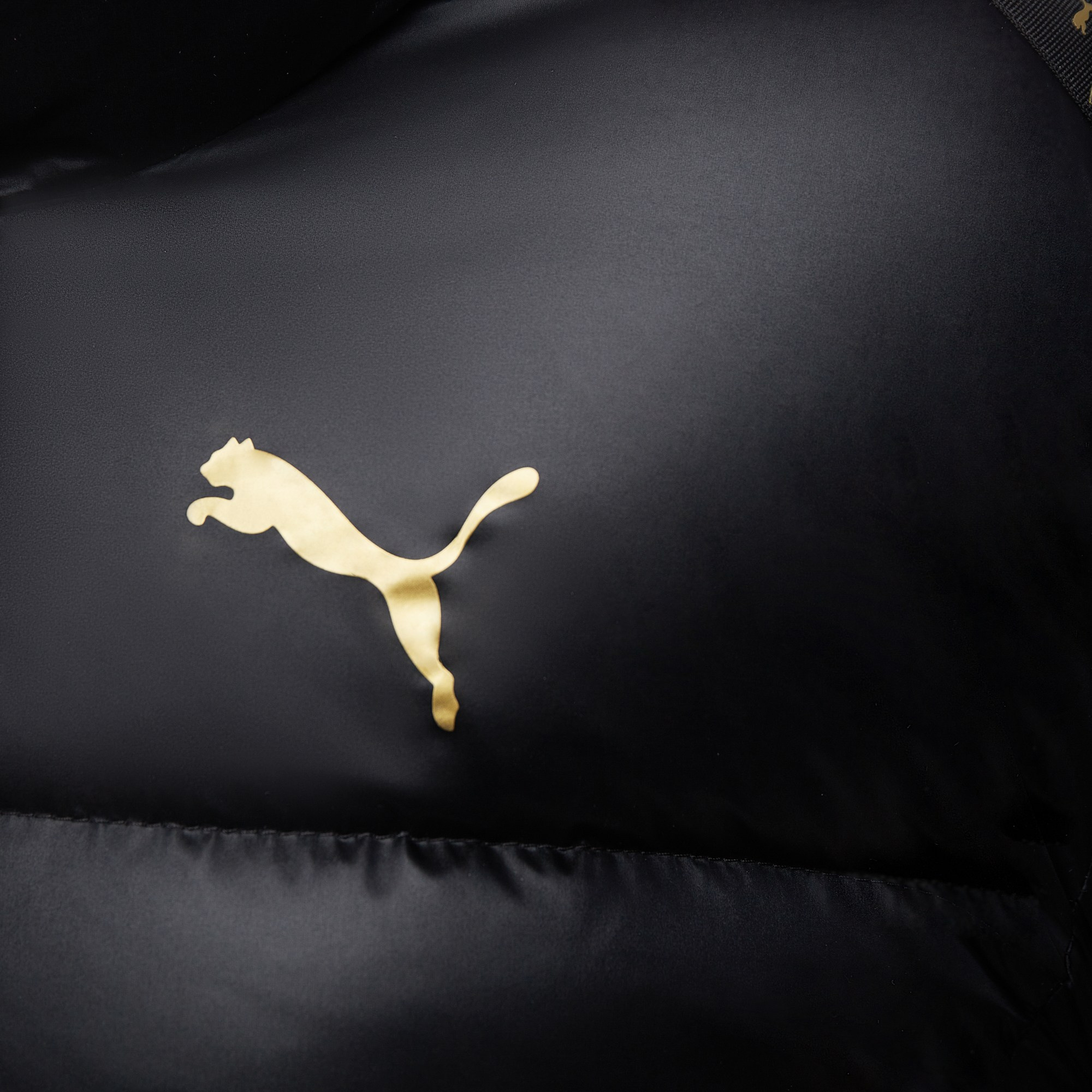 «Профессиональная каталожная фотосъемка мужской одежды на манекене с акцентом на детали»«Студийная съемка мужских костюмов и пиджаков на манекене для интернет-магазина»«Рекламная фотосессия мужских рубашек и футболок на манекене с белым фоном»«Высококачественная съемка мужских курток и пальто на манекене в студии»«Каталожная фотосъемка мужских джинсов и брюк на манекене с естественным освещением»«Детальная съемка мужской верхней одежды на манекене для коммерческого использования»«Профессиональная студийная съемка мужских свитеров и толстовок на манекене»«Рекламная фотосъемка мужской одежды на манекене с акцентом на текстуру ткани»«Каталожная съемка мужских футболок и поло на манекене с минималистичным фоном»«Фотосессия мужской одежды на манекене для брендов и онлайн-магазинов»