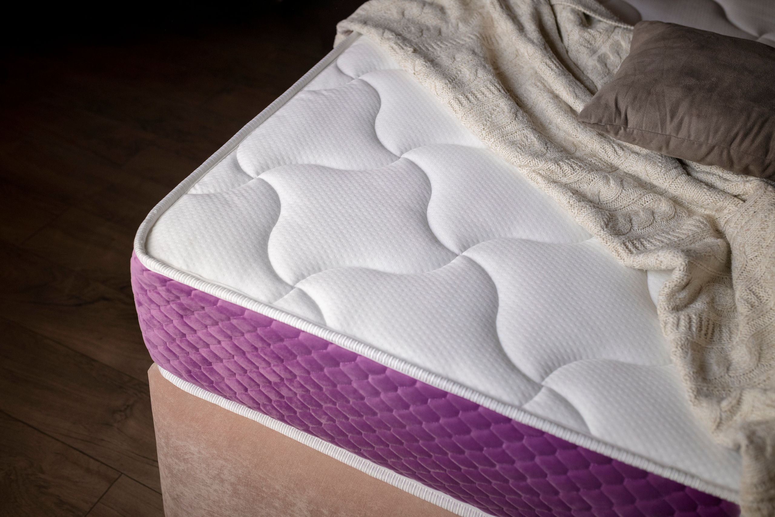 MOONIQ — матрасы премиум класса. Фотограф в Москве — Новиков Владислав