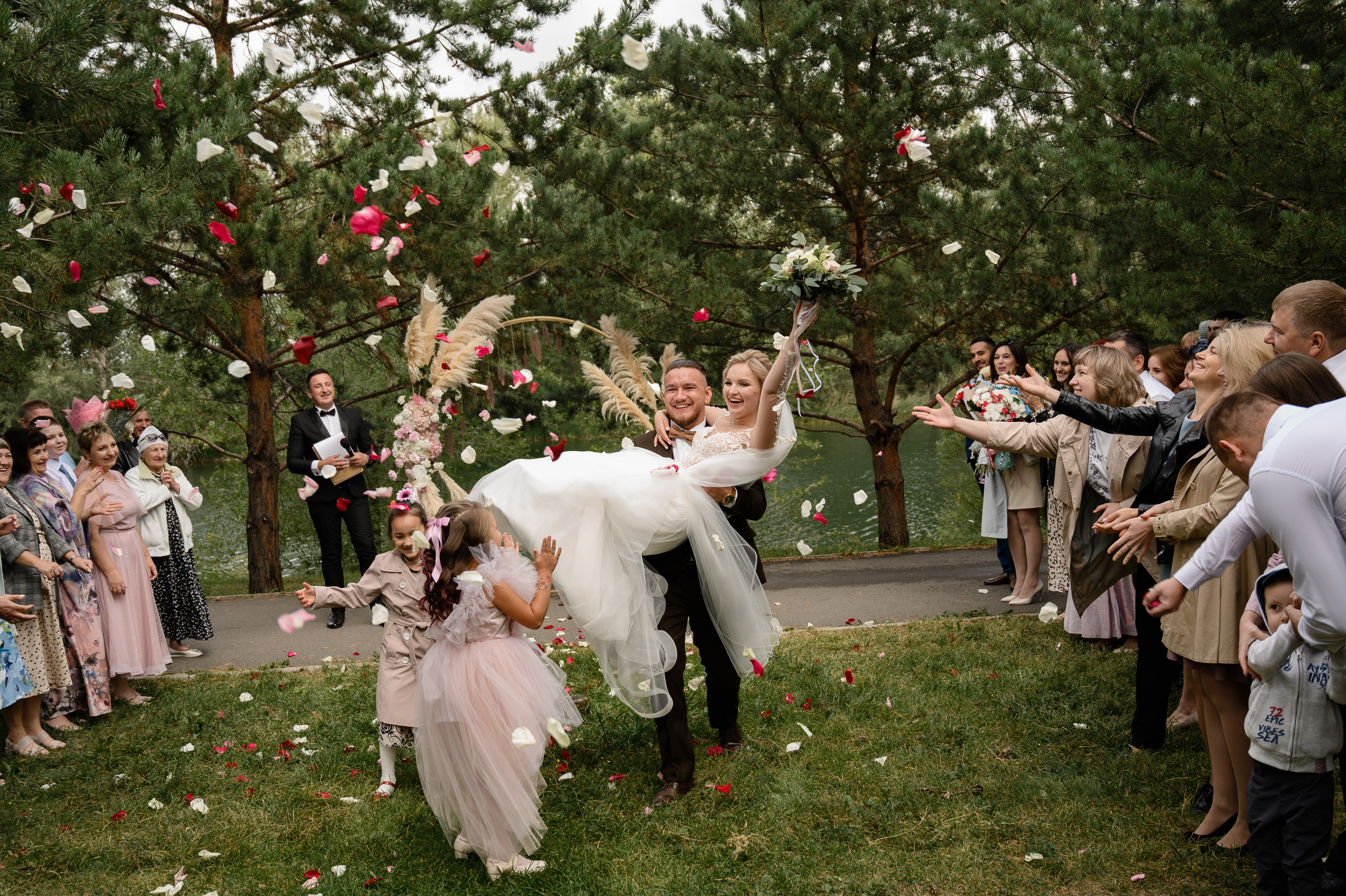 Съемка свадеб. Свадебный и Семейный фотограф в Абакане, Красноярске