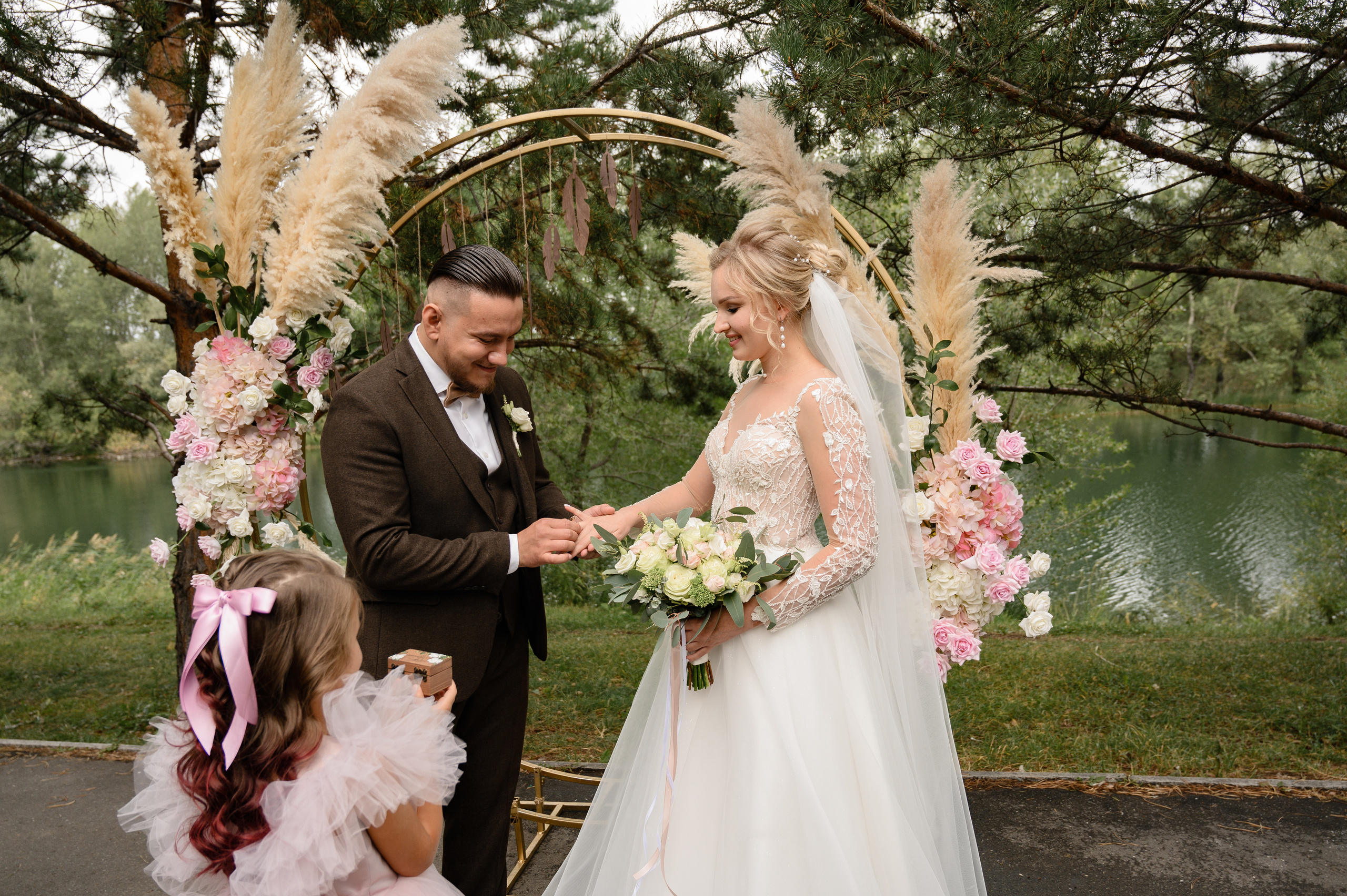 Съемка свадеб. Свадебный и Семейный фотограф в Абакане, Красноярске