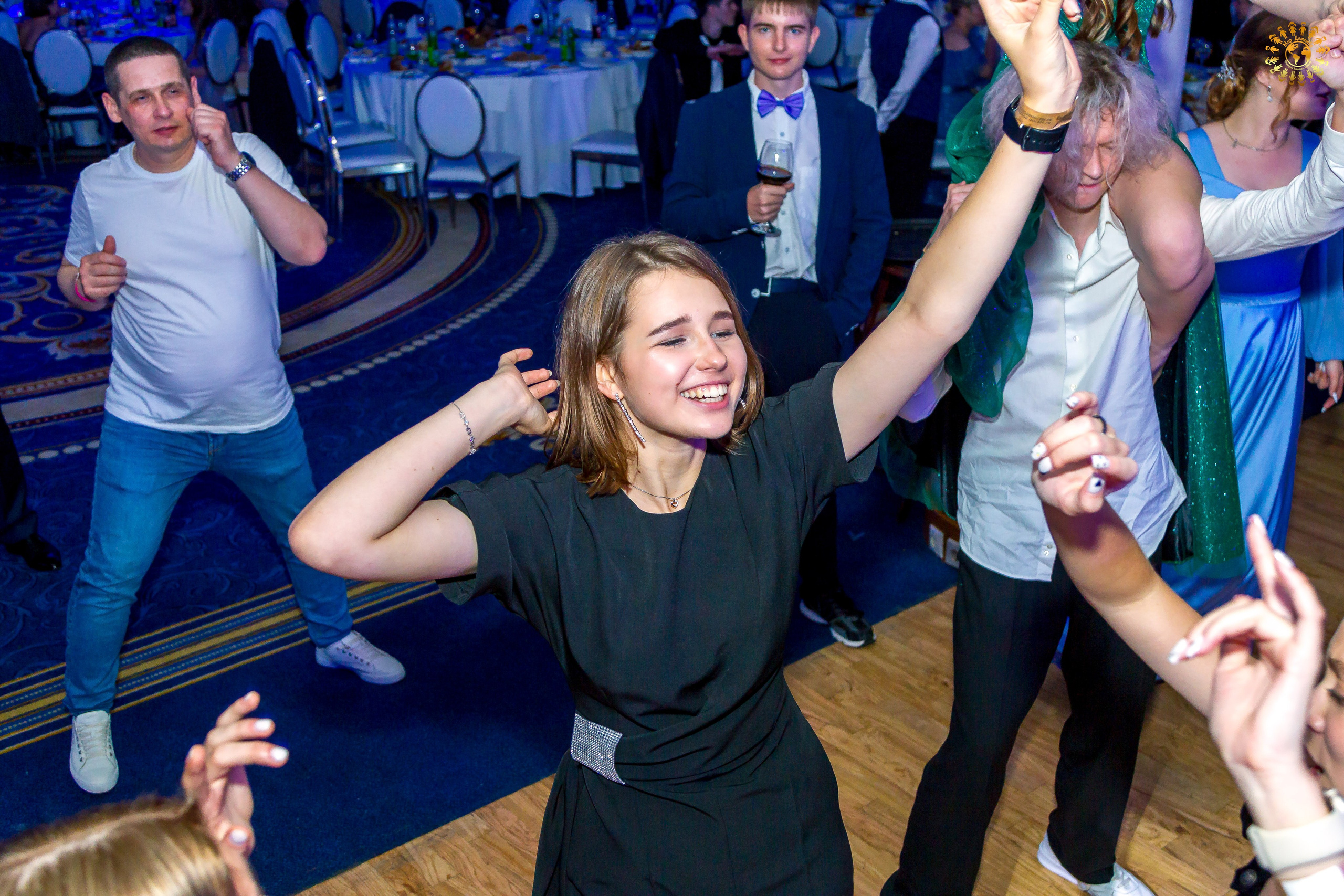 Выпускной 2023 (11-е классы) Triumph City Hall Москва. Репортажная съемка в Москве и области. Анималистика