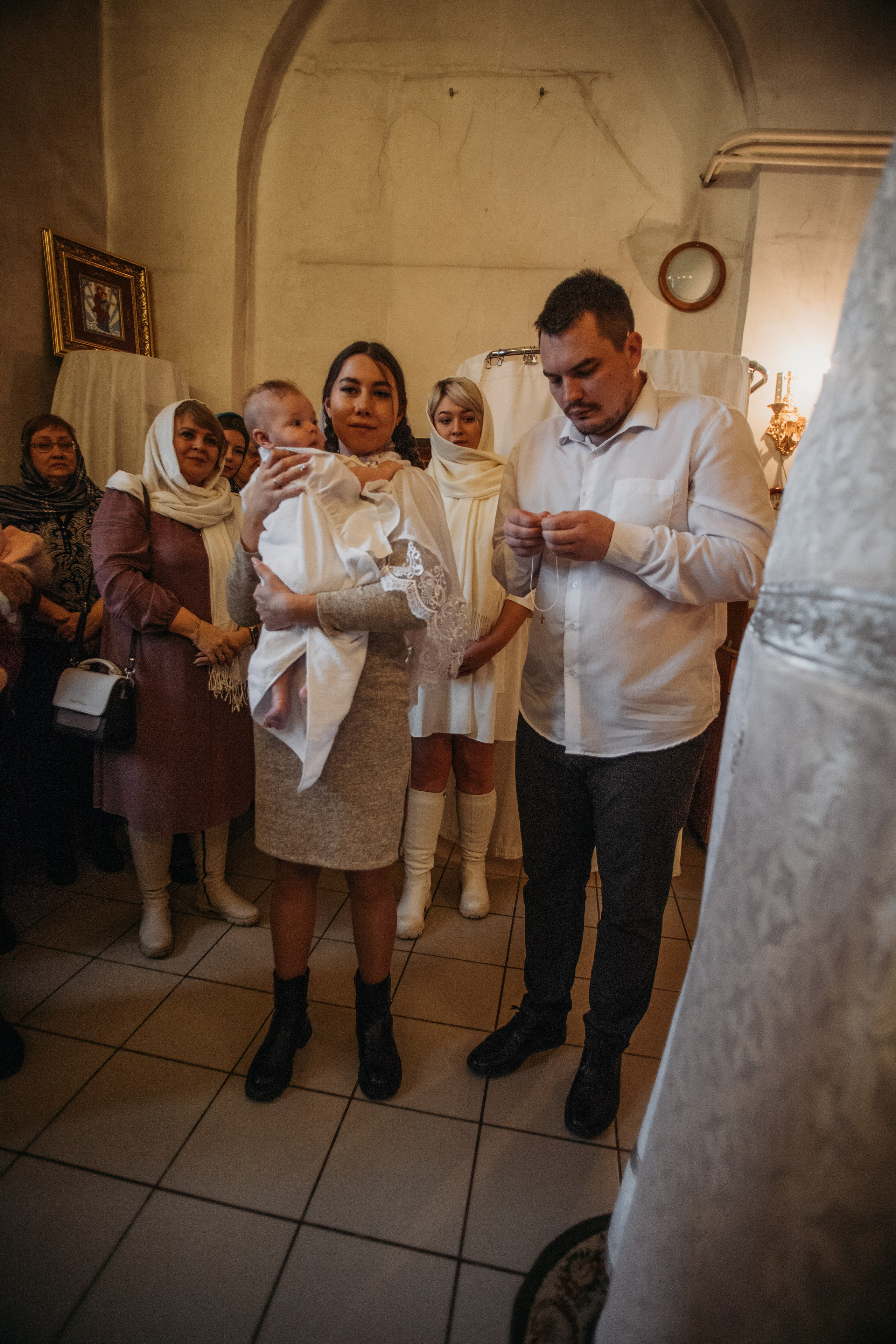 Крещение Аглаи. Венера Гайн. Репортажный фотограф  Тюмень. Обучение фотографии с 0