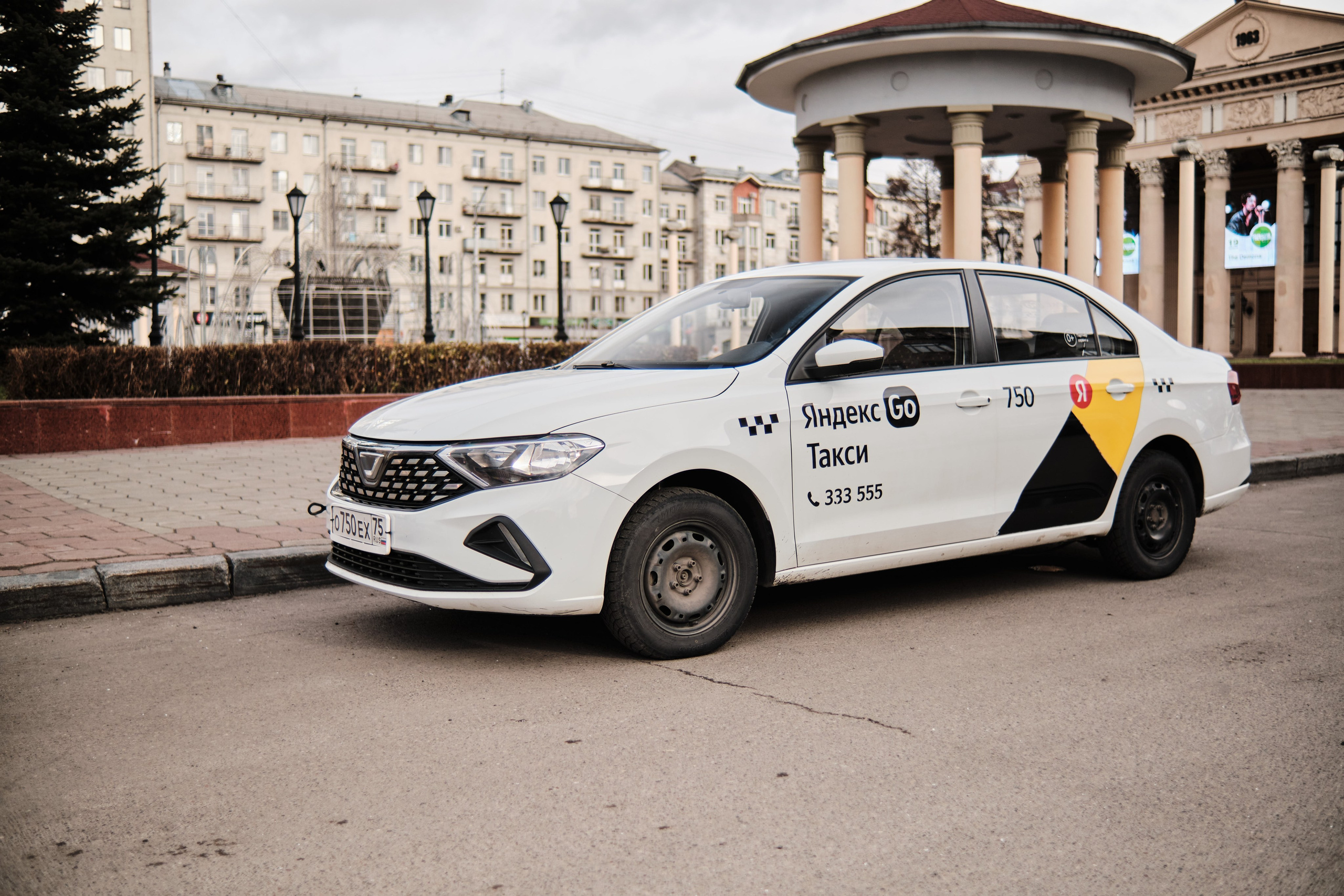 Новый автопарк Яндекс такси в Новокузнецке. Свадебный и семейный фотограф в Новокузнецке Иван Иванов