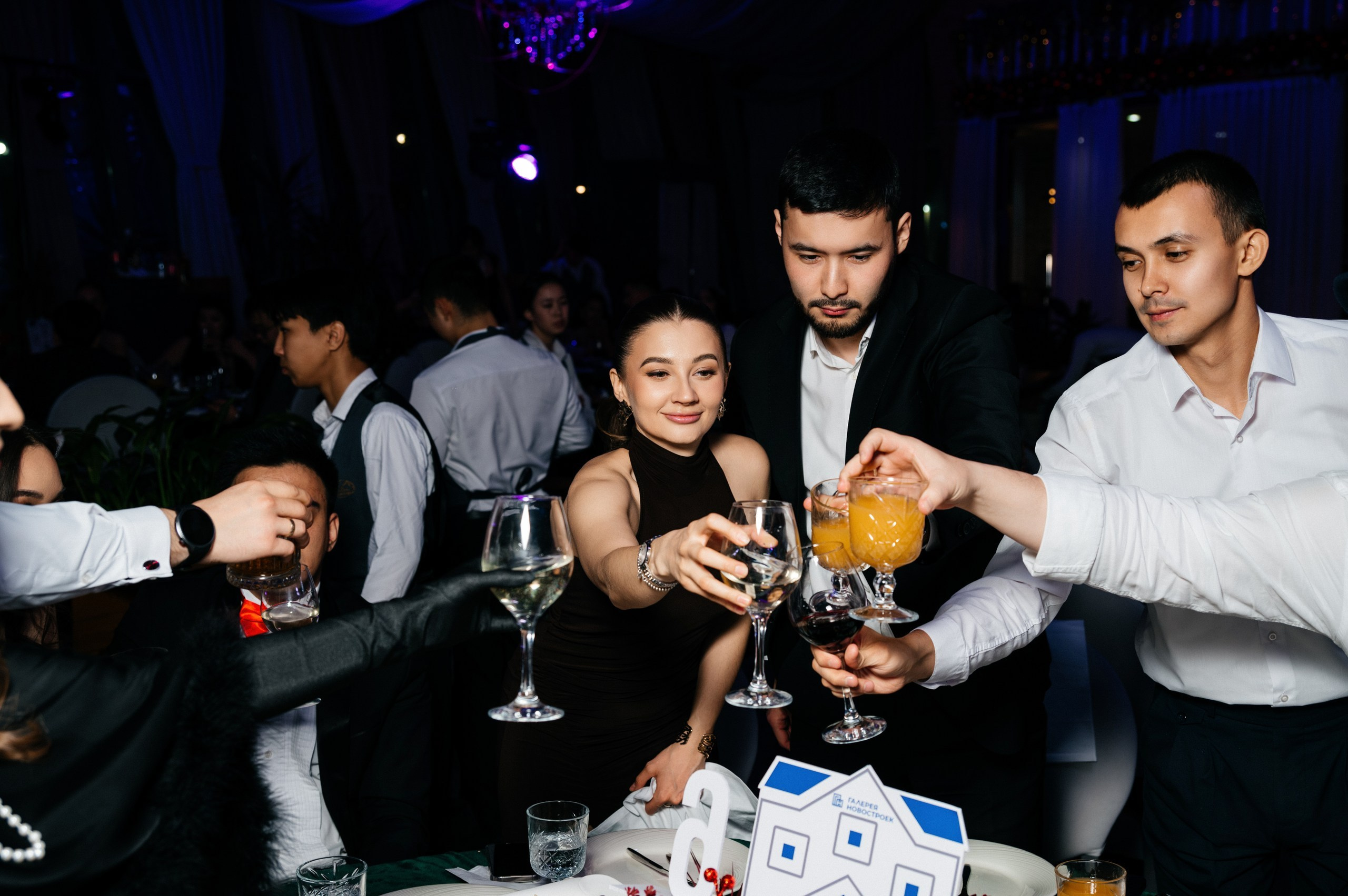 Галерея Новостроек. Фотограф в Алматы — Алексей Коньков | Репортаж, свадьбы, портреты