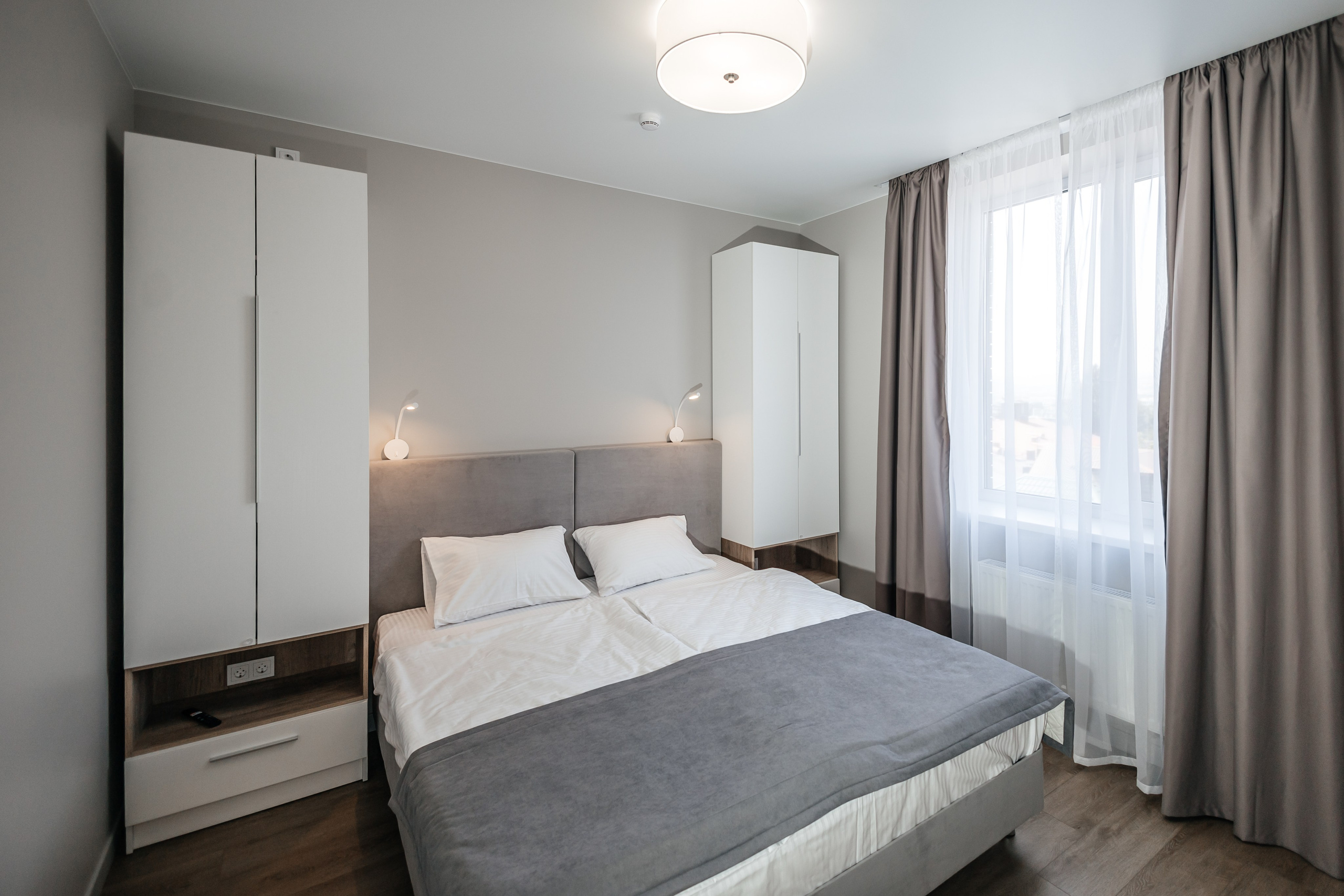 Дзержинского 32. Самый свадебный фотограф