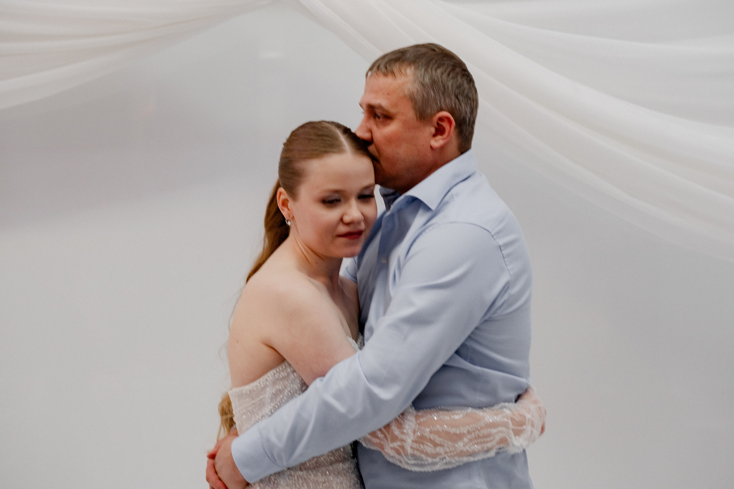 СВАДЕБНЫЙ БАНКЕТ (СНЯТО В СИБИРЕ В НИЖНЕВАРТОВСКЕ). Профессиональный фотограф, Санкт-Петербург — Виктория Богомолова