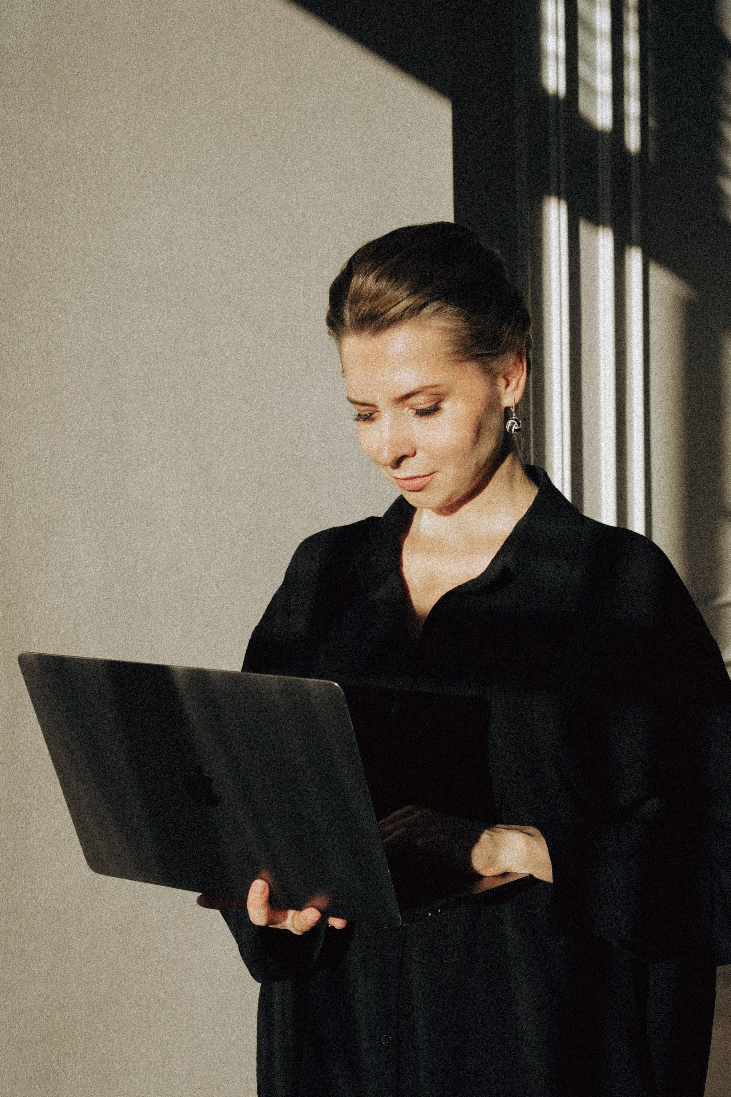 ФОТОСЕСИИЯ В СТУДИИ ДЛЯ ДЕВУШКИ ПСИХОЛОГА. Профессиональный фотограф, Санкт-Петербург — Виктория Богомолова