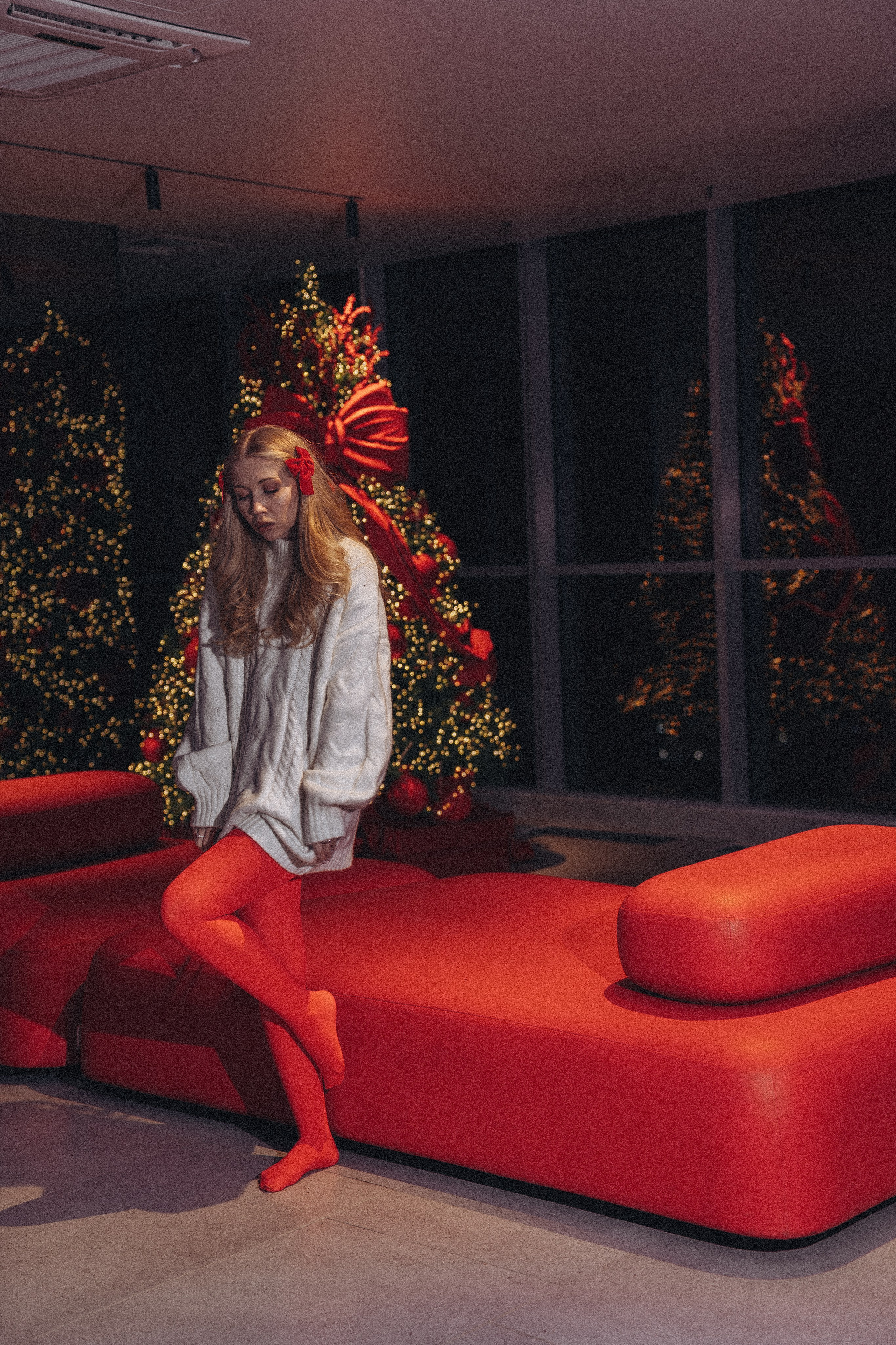 ФОТОСЕССИЯ К НОВОМУ ГОДУ В СТУДИИ С ЕЛОЧКОЙ КРАСИВЫЙ ОБРАЗ. Профессиональный фотограф, Санкт-Петербург — Виктория Богомолова