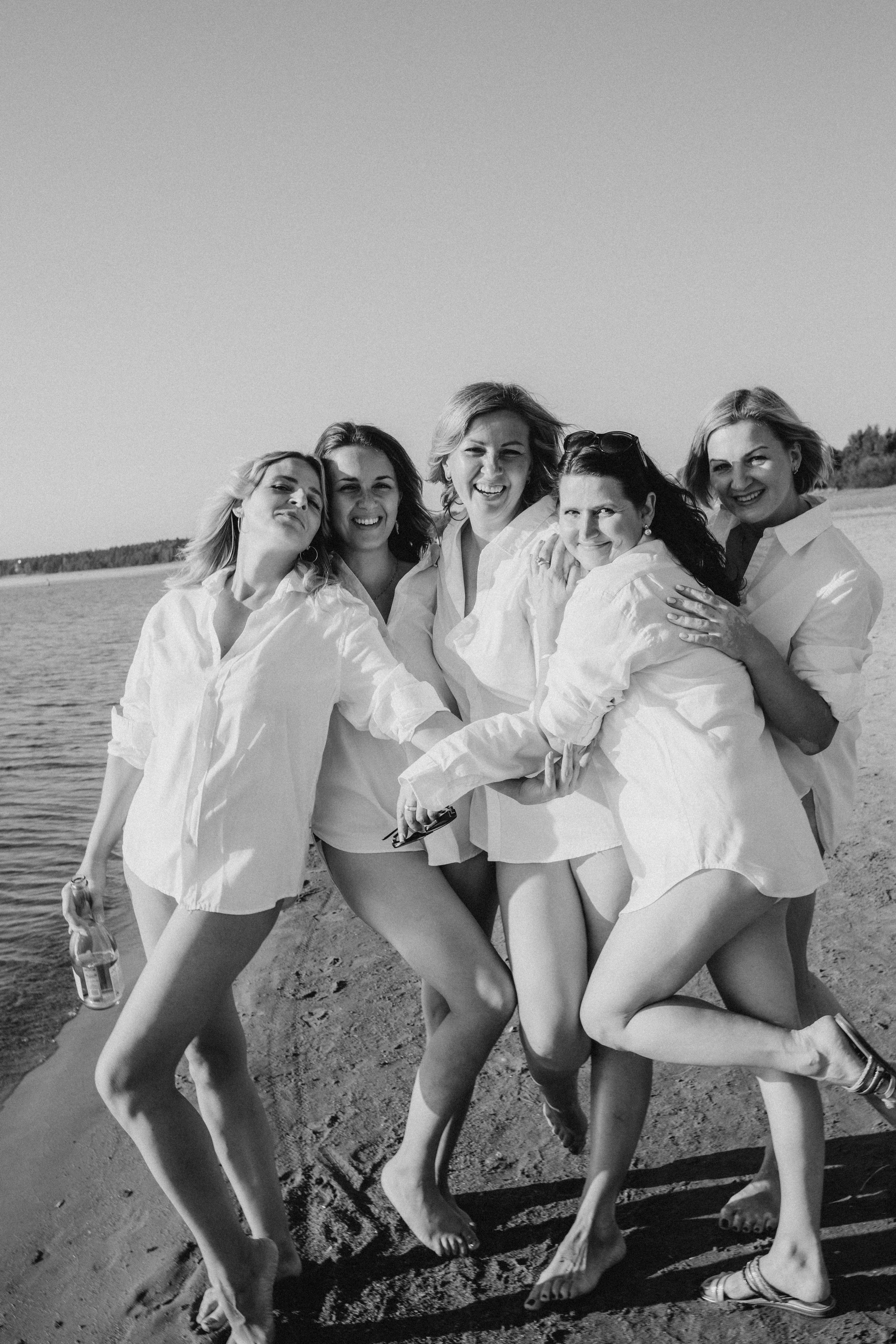 Групповая фотосессия на природе. Фотосессия на девичник. Фотограф Санкт-Петербург Светлана Вежновец