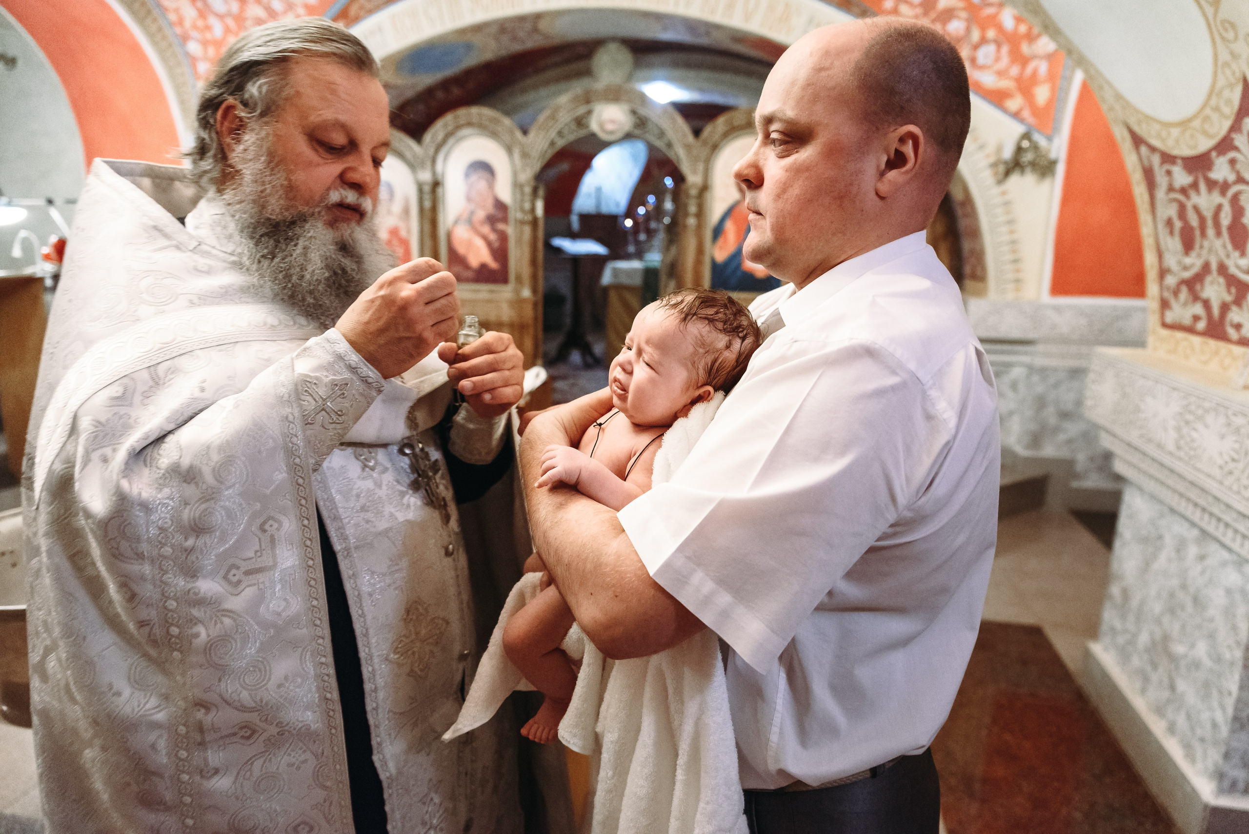 Фотосессия крещения в Минске. Церковь в Уручье. Свадебный и семейный фотограф в Минске Филиппович Александр