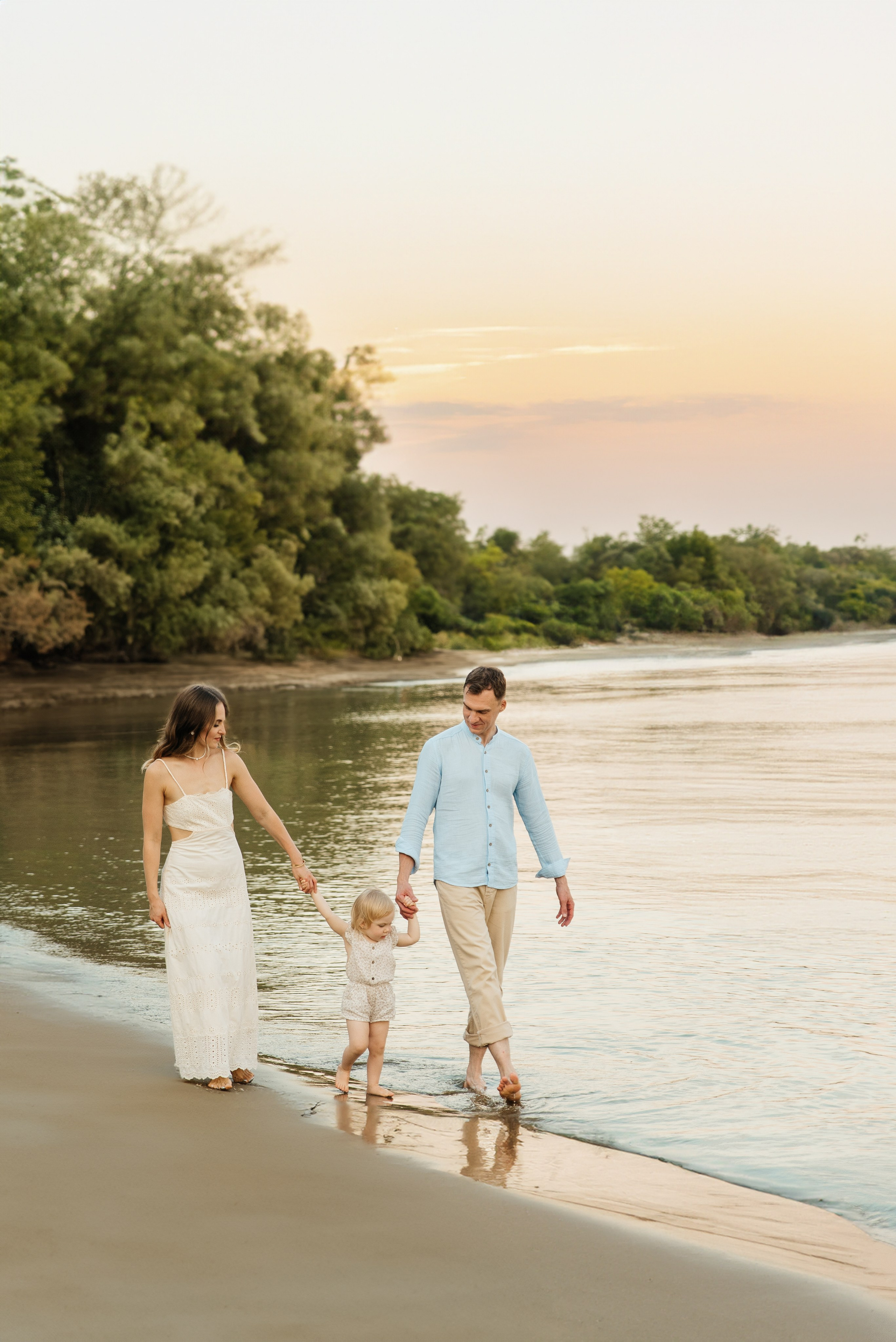 Семейная фотосессия у озера. Свадебный и семейный фотограф Кореновск/Краснодар