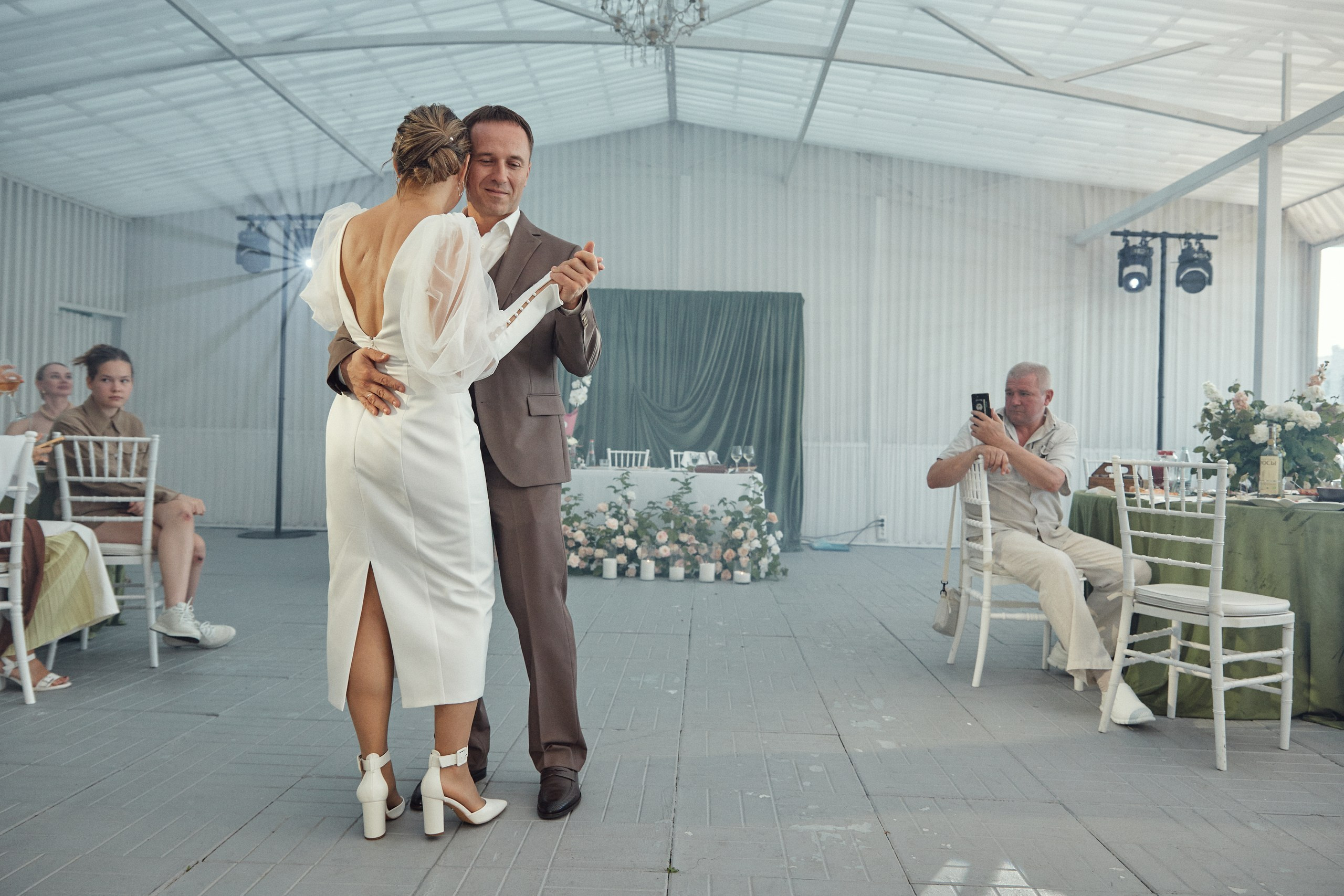 Счастье здесь. Свадебный фотограф Антон Артюшин. Работаю в Нижнем Новгороде и Москве