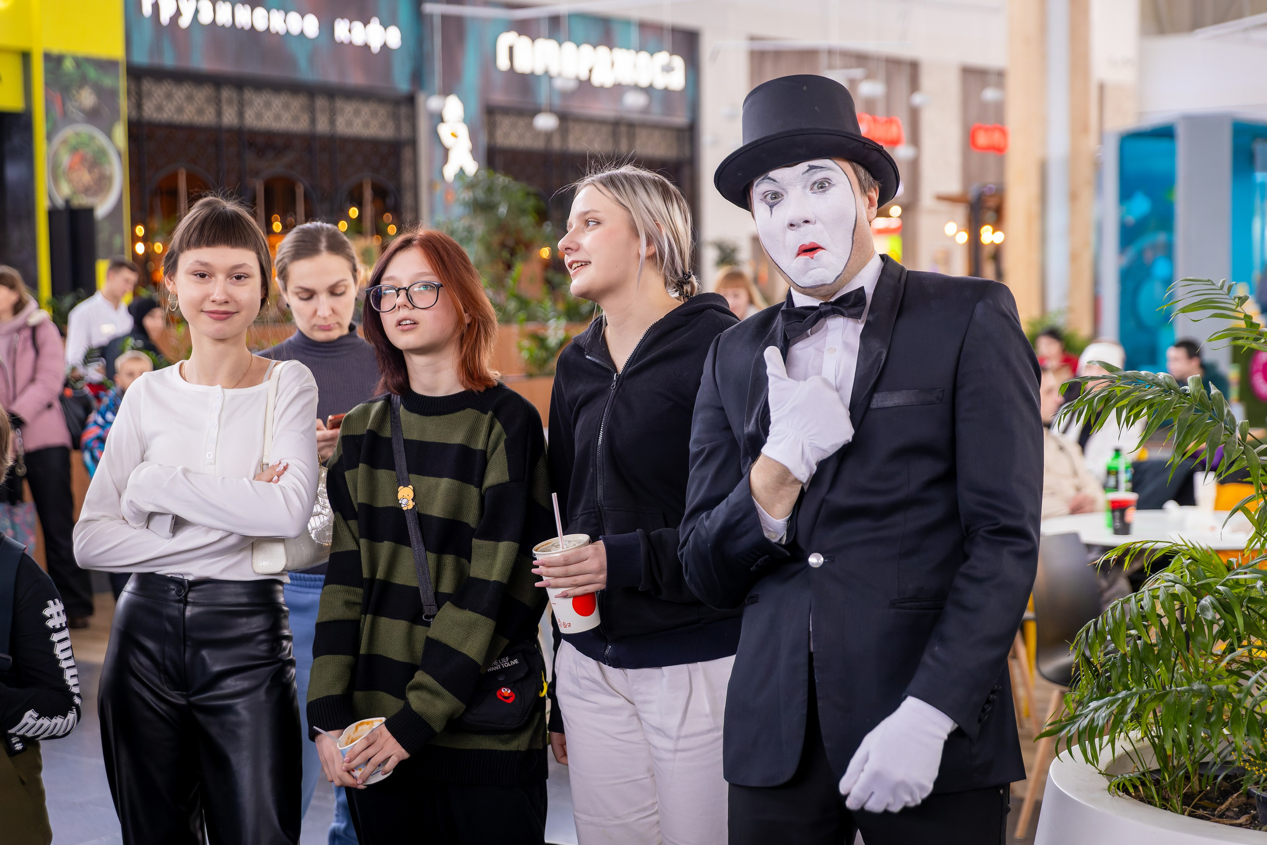 Фото отчет с мероприятия ТЦ Мега 12 лет. Фотограф в Самаре Максим Тырин