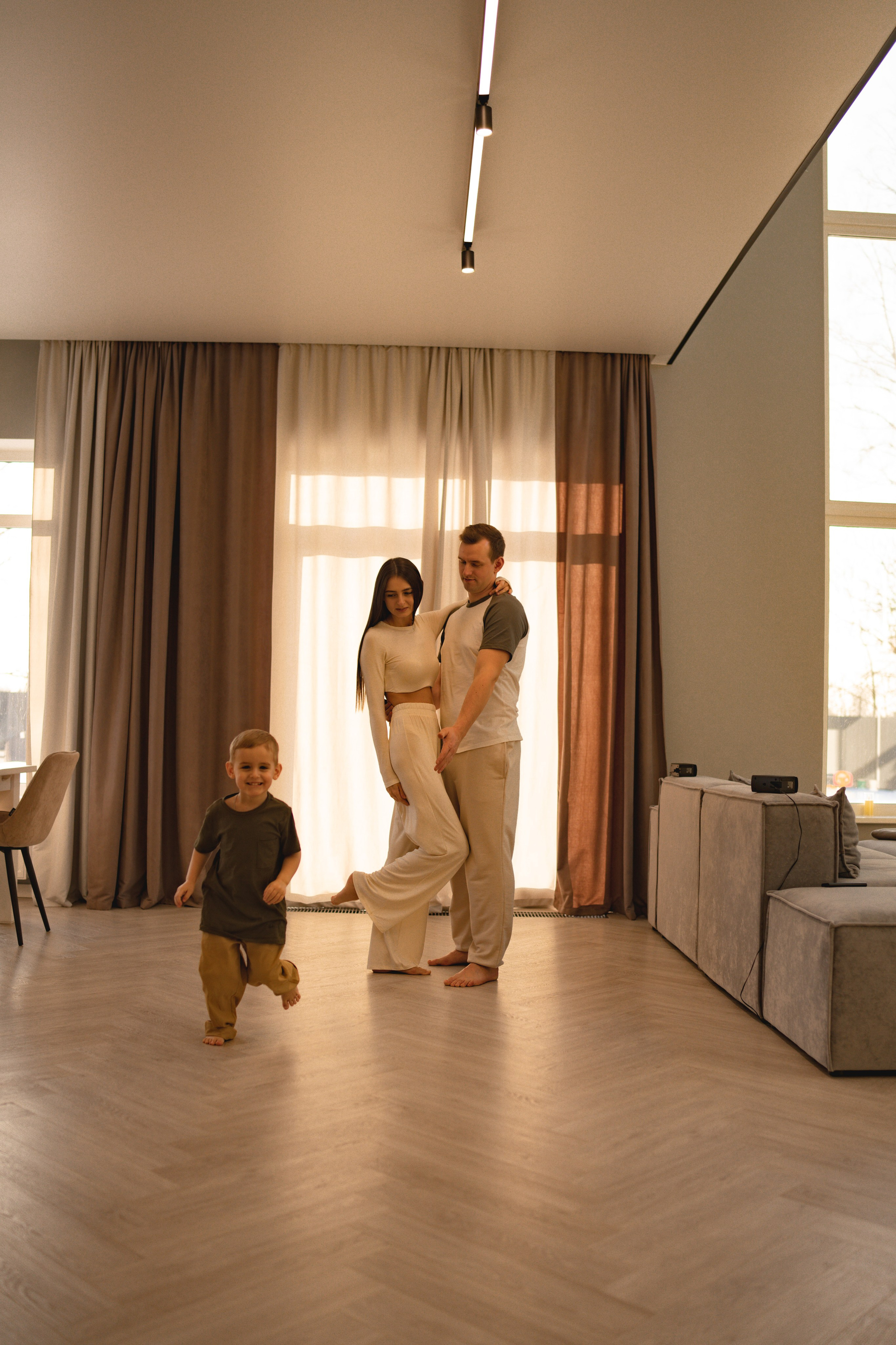 Домашняя съемка семьи Ксении и Алексея. Семейный и портретный фотограф в Санкт-Петербурге Татьяна Гримоть