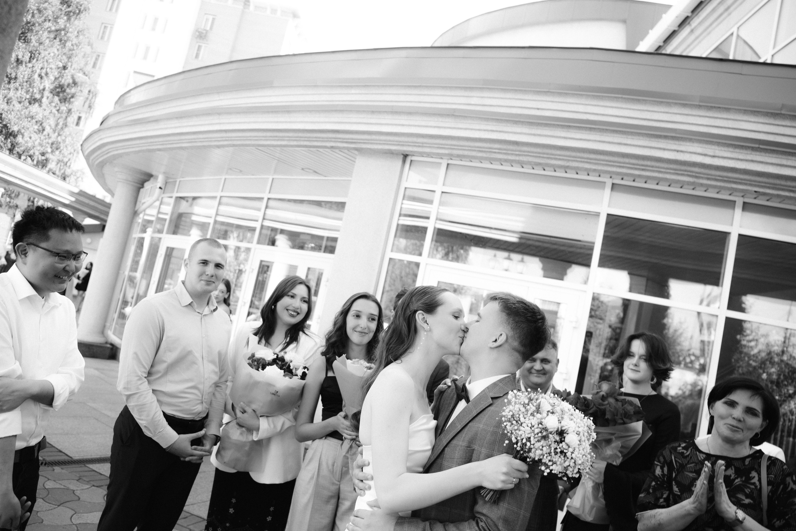 Гайд-путеводитель по Центральному ЗАГСу. Свадебный и портретный фотограф в Новосибирске Любовь Исакова