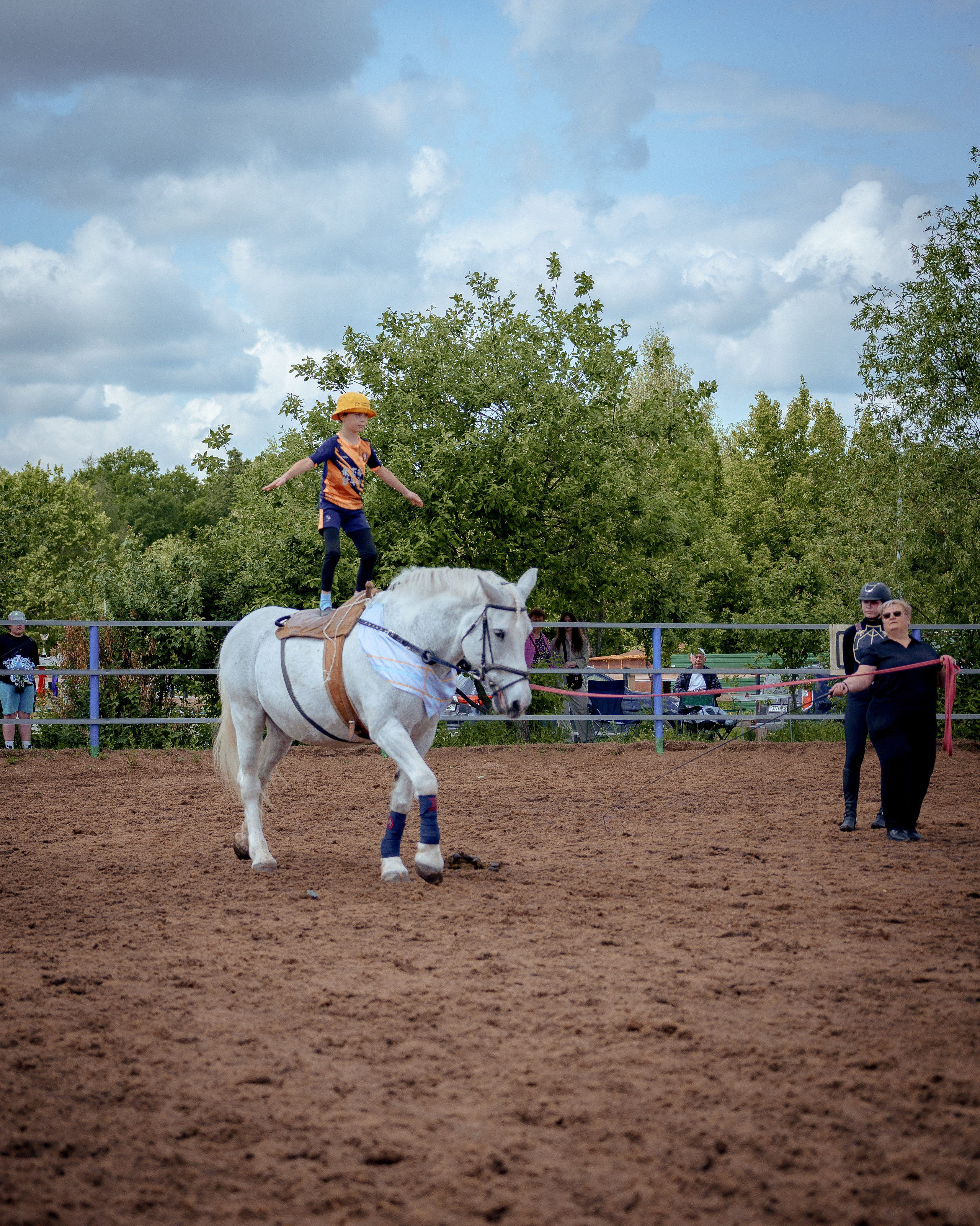 Конный клуб Горки. Портретный и семейный фотограф в Москве/Видное