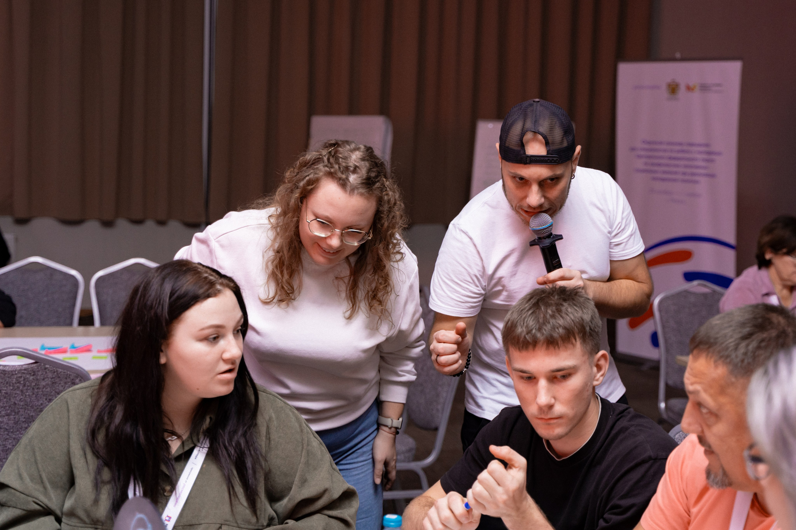 Окружной семинар в сфере профилактики от Росмолодежи в Амаксе 2024. Фотограф Надежда Погребняк | Рязань | Москва