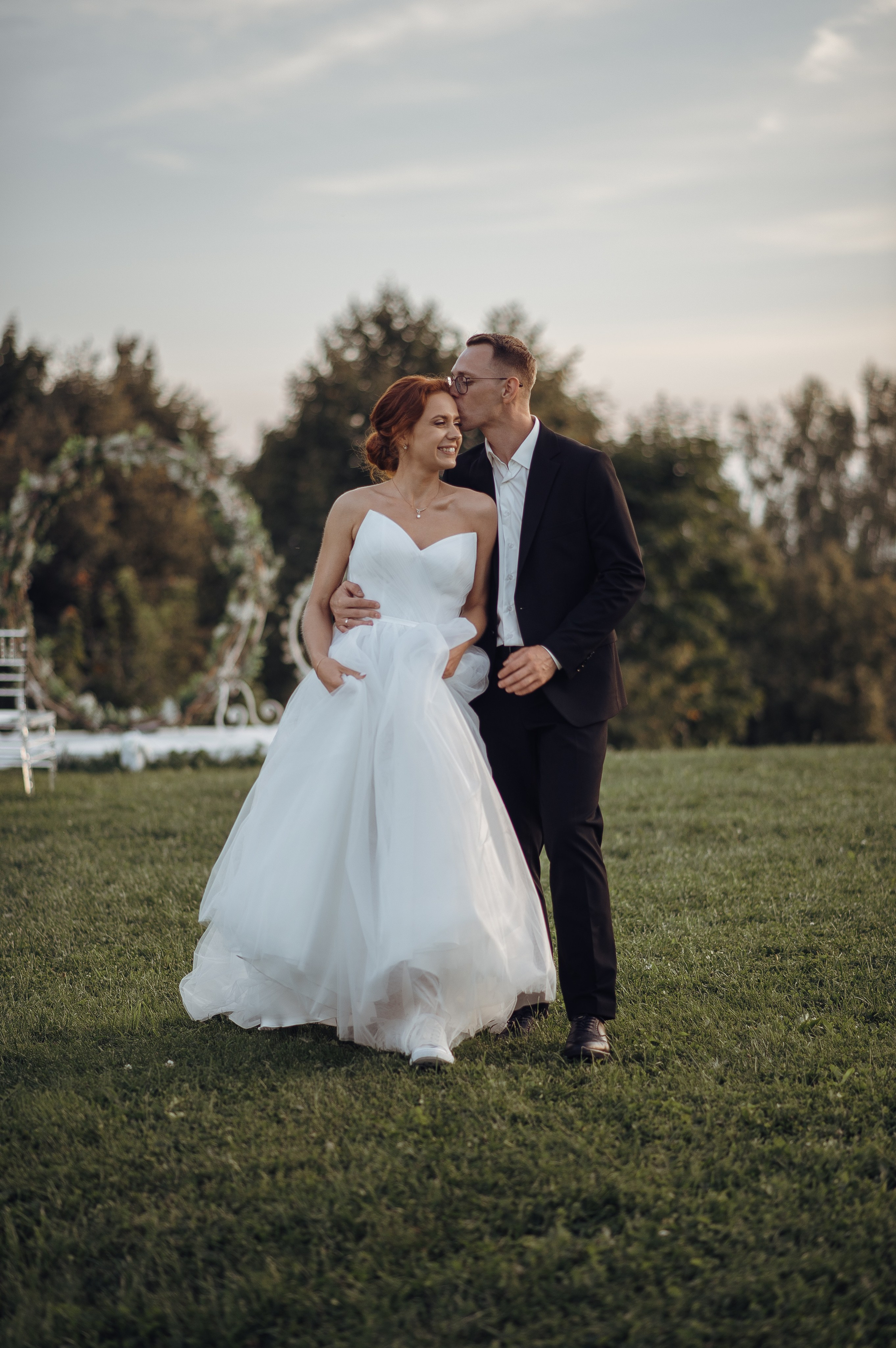 Семейный и дружелюбный свадебный день Людмилы и Сергея. Свадебный фотограф в Ярославле Денис Медоваров