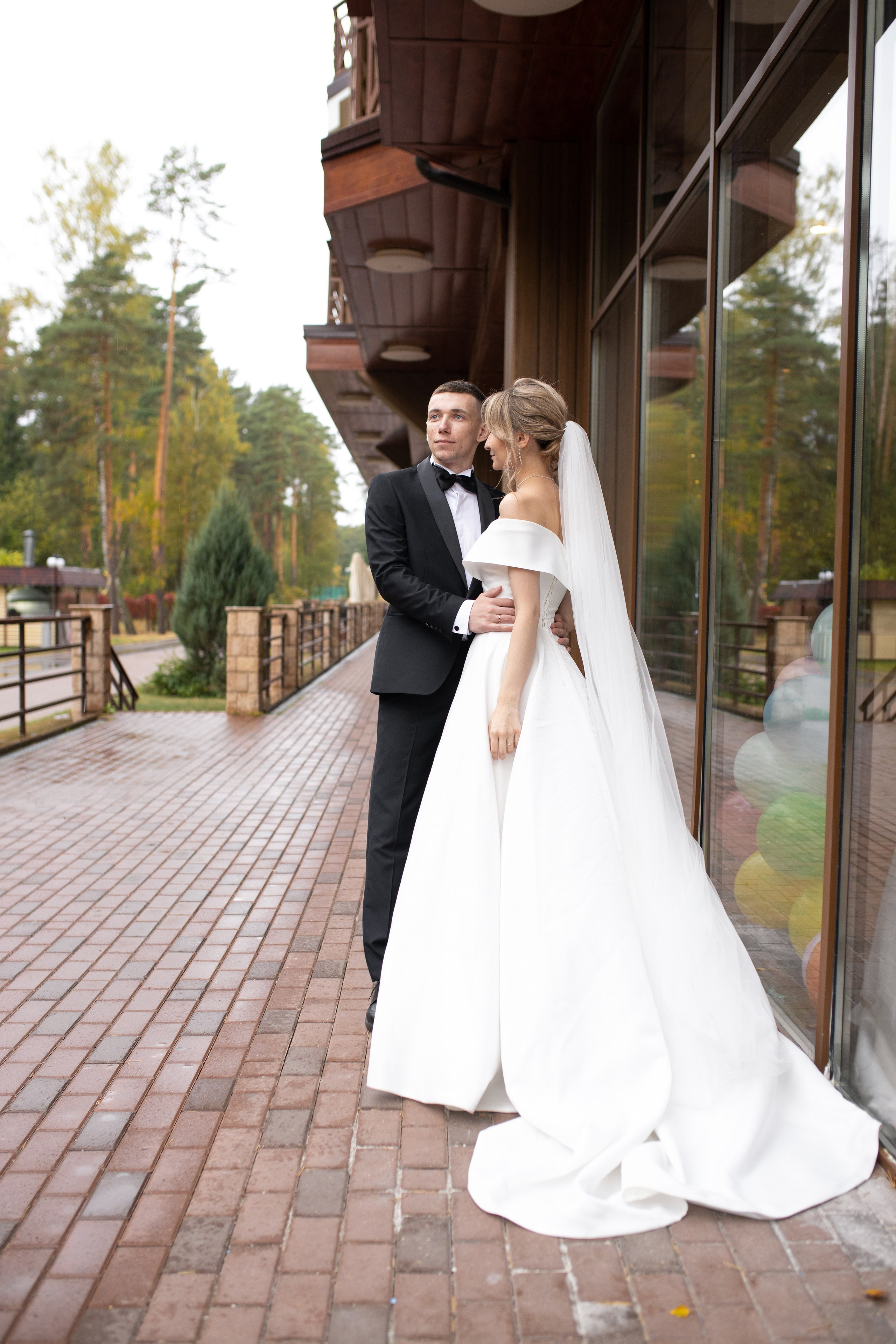 Свадебная фотосессия в отеле Ареал. Фотограф в Железнодорожном и Балашихе