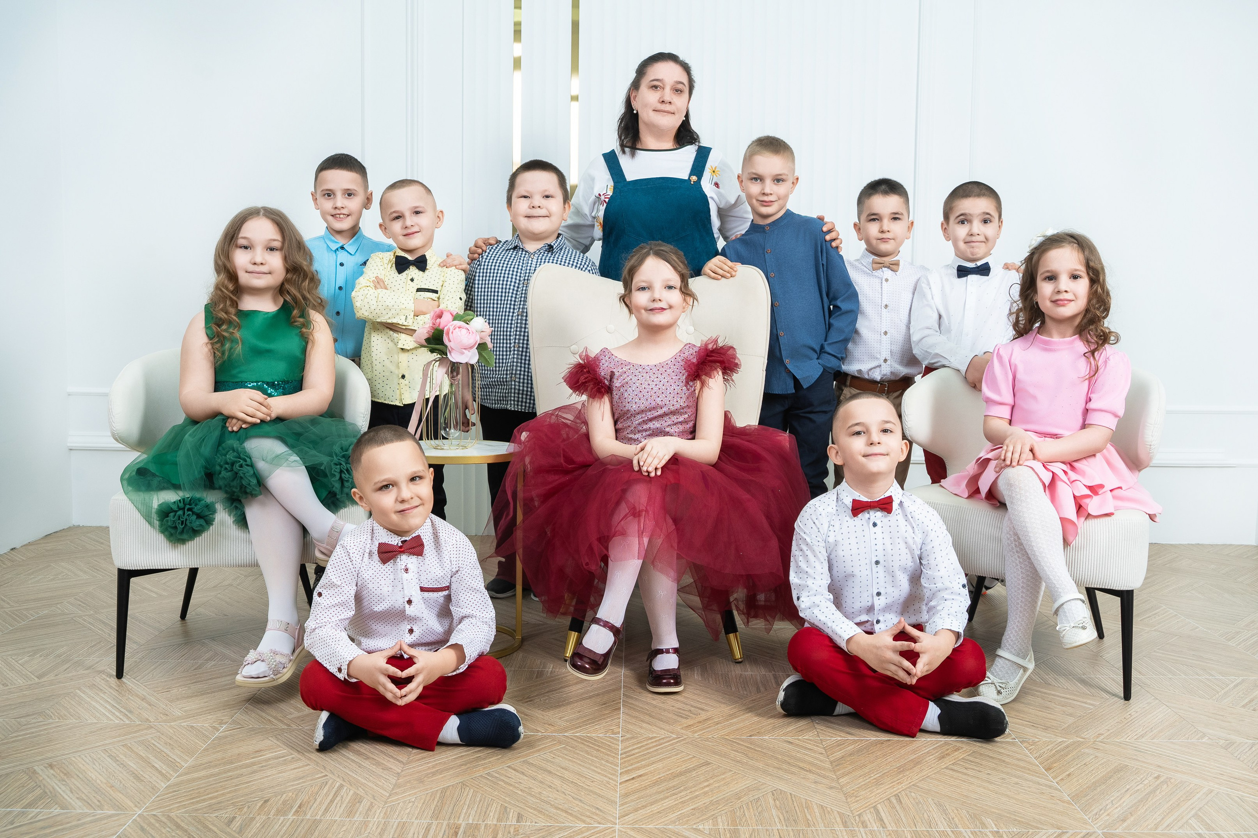 Выпускная фотосессия в фотостудии. Выпускные альбомы Нижнекамск Набережные Челны Фотостудия Небо