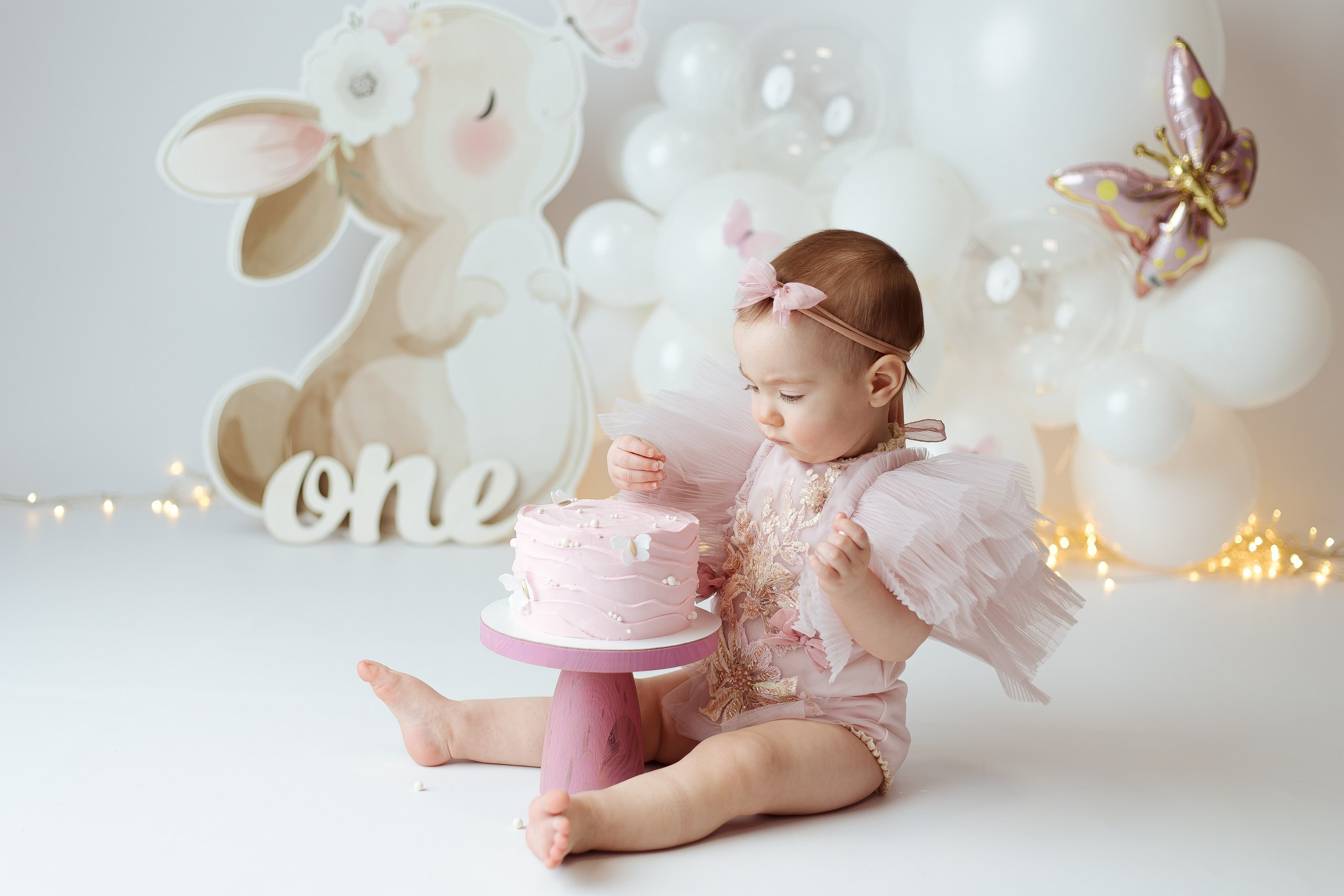 Праздничное оформление. Фотограф беременности, новорожденных Москва. годики под ключ