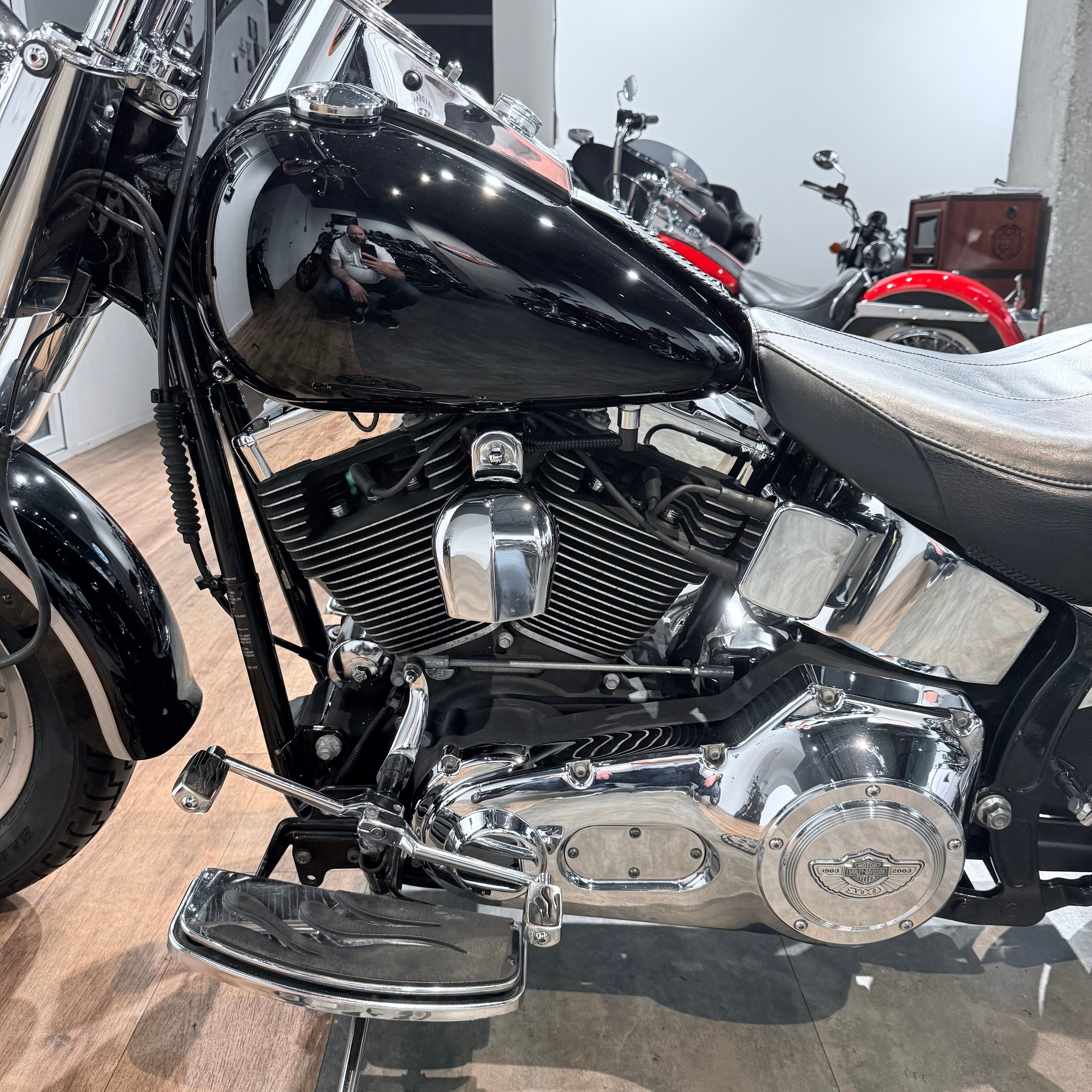 2003 Fat Boy Vivid Black 100 Years. Hello Davidson, Москва. Только хорошие мотоциклы…