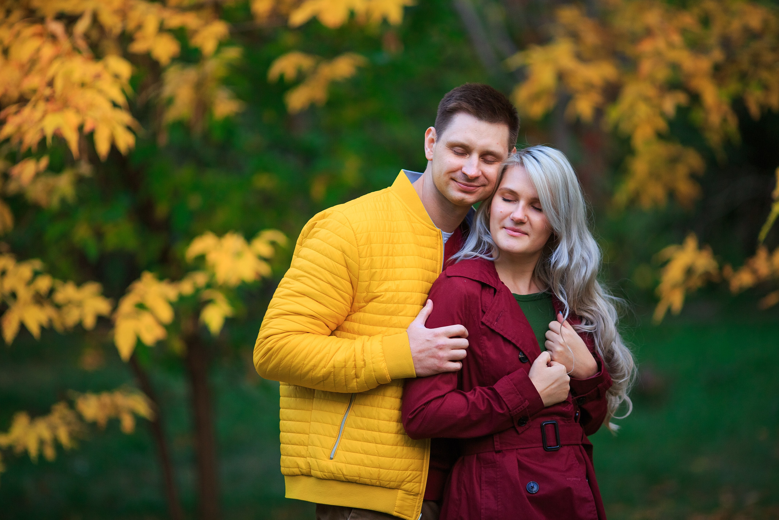 Осенняя фотосессия LoveStory. Свадебный и семейный фотограф в Алматы Алексей Балышев