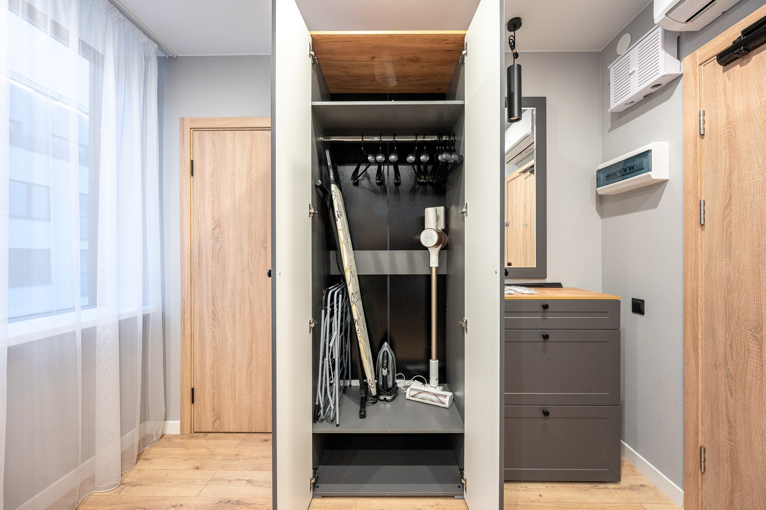 Номер под аренду в Glorax. Интерьерный фотограф. Фото- видеосъемка недвижимости Санкт-Петербург