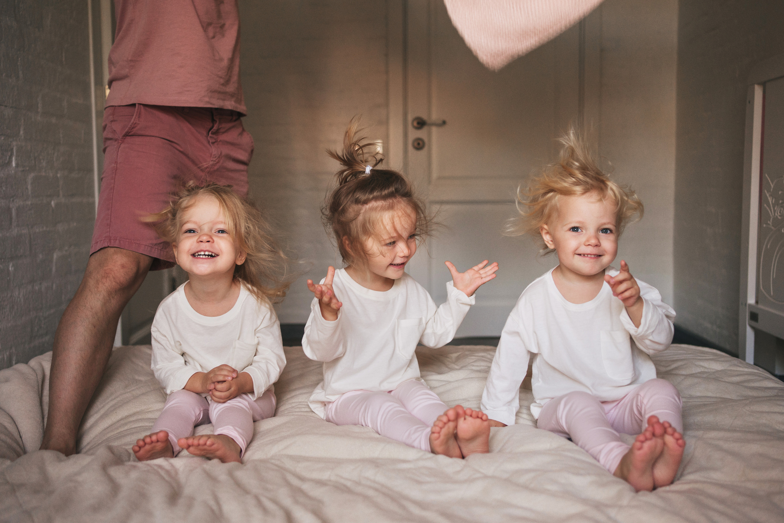 Тройняшки София, Марта, Катюша и их родители. Семейный фотограф Новосибирск. Семейный фотограф, фотосессия беременности в Новосибирске Кристина Киб