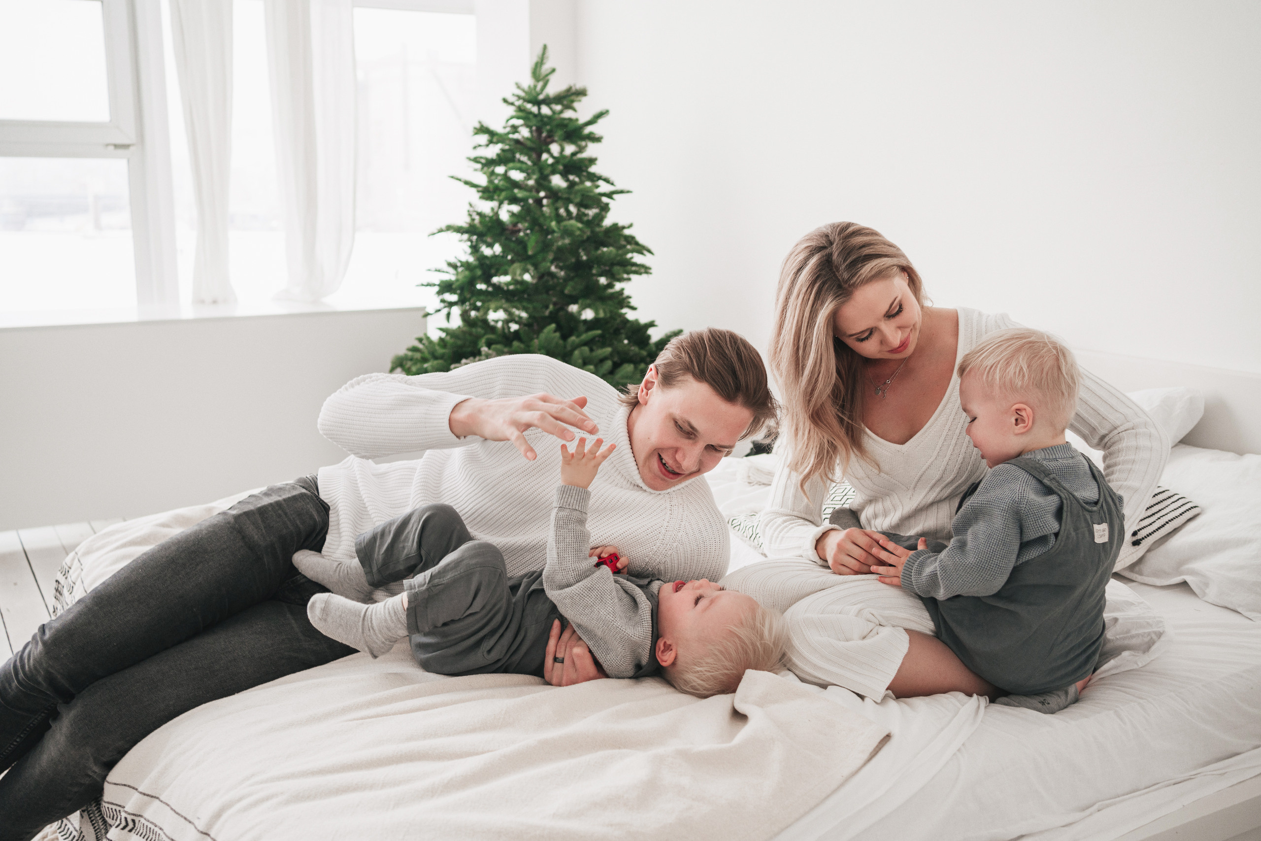 Фотосессия близнецов Новосибирск. Семейный фотограф, фотосессия беременности в Новосибирске Кристина Киб