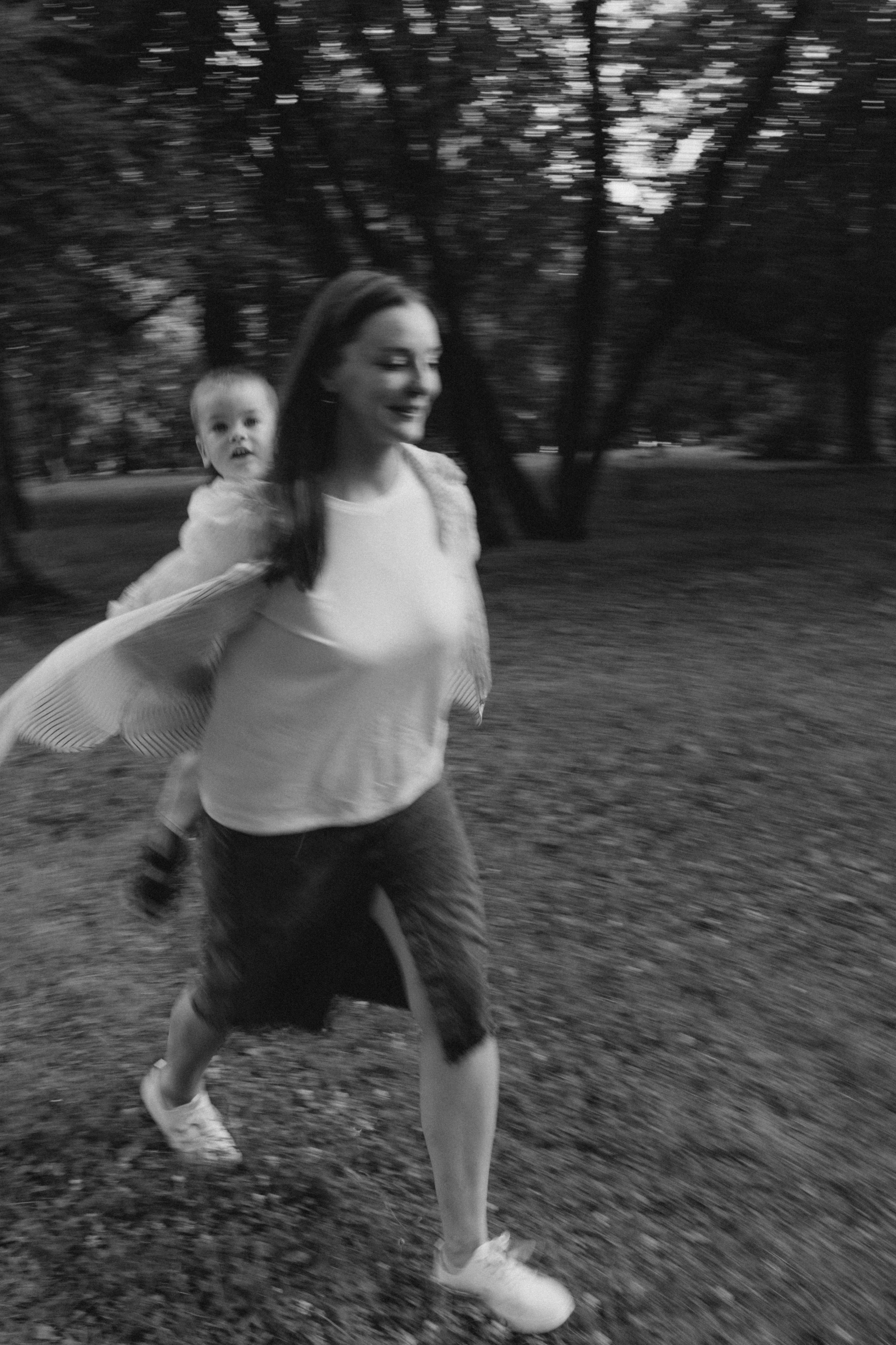 Прогулка в парке Саша и Мирон. Семейный фотограф в Москве и Люберцах Юлия Гуськова