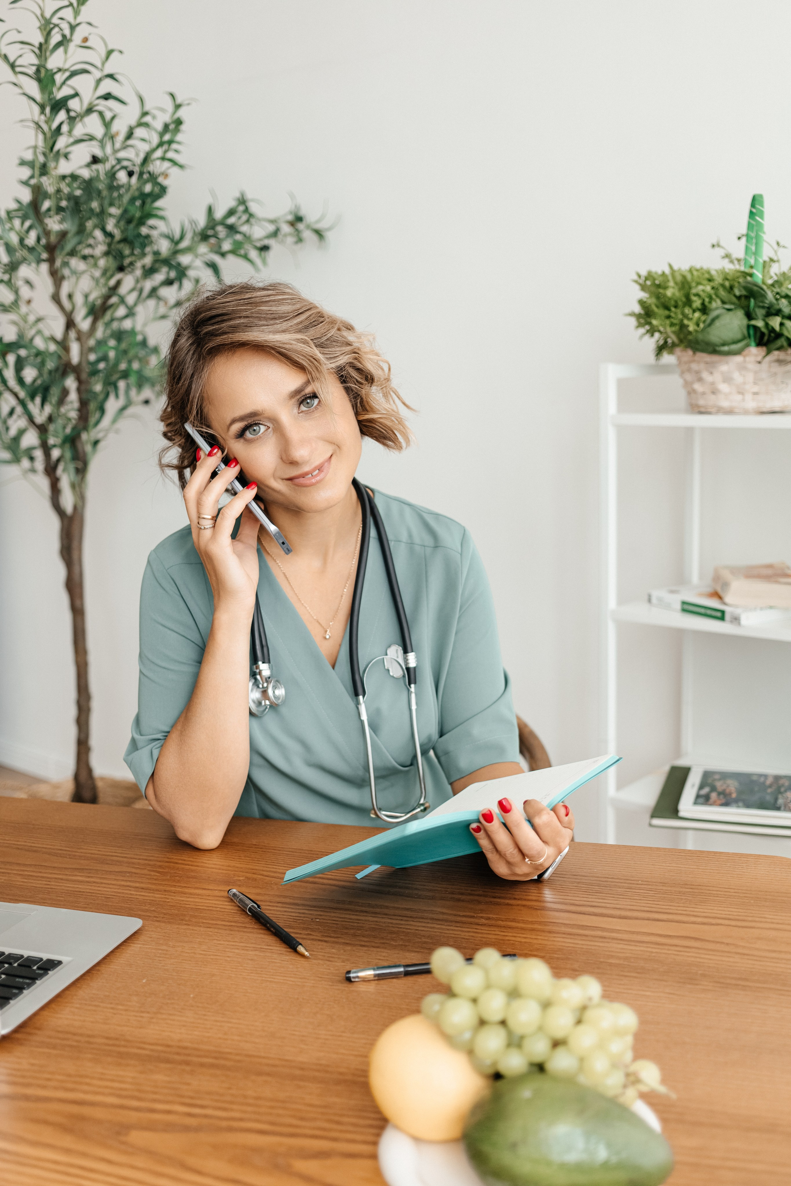 Контентные фотографии для профиля гастроэнтеролога. КОНТЕНТ ФОТОГРАФ