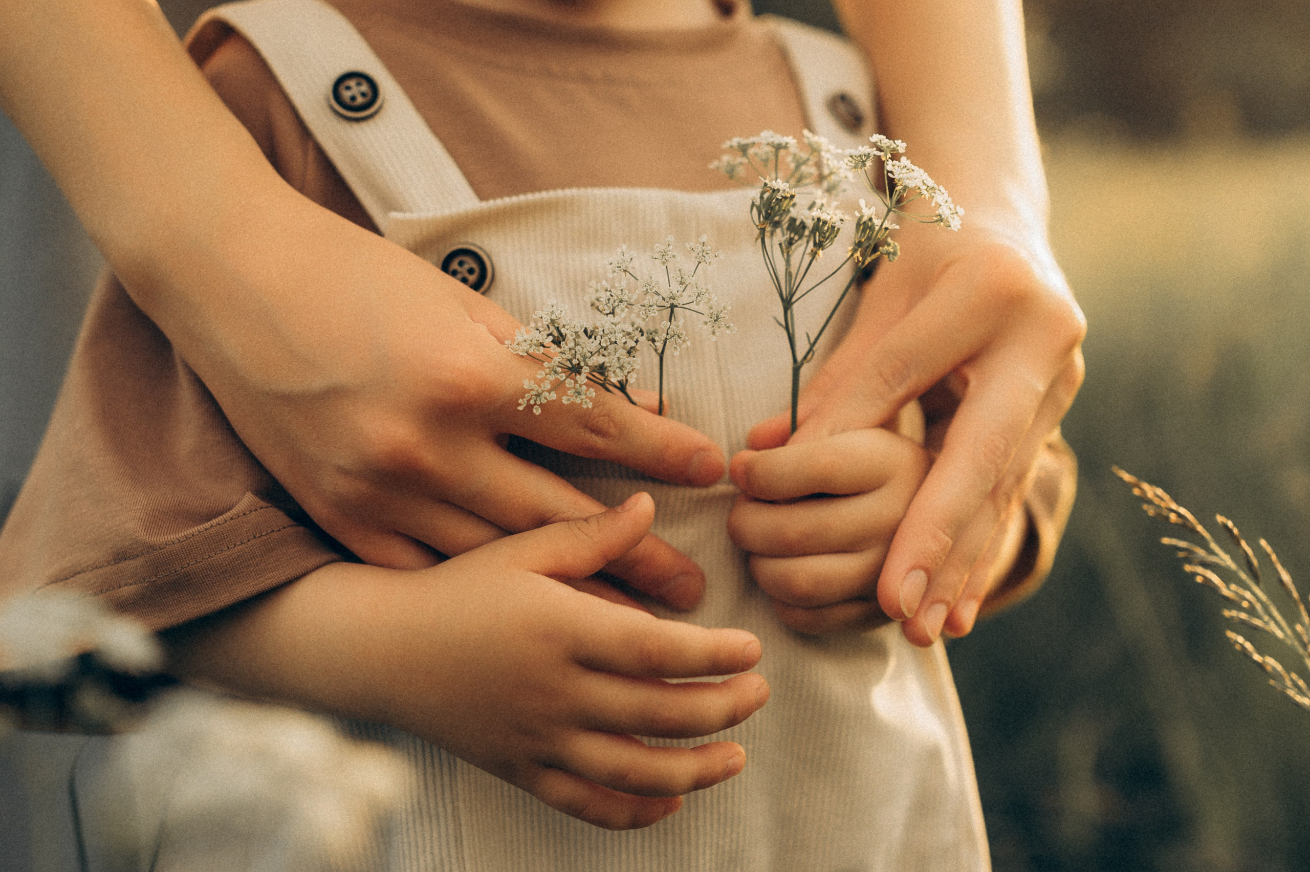 Фотосессия на природе мамы и сына. Фотограф Алексин, Тула