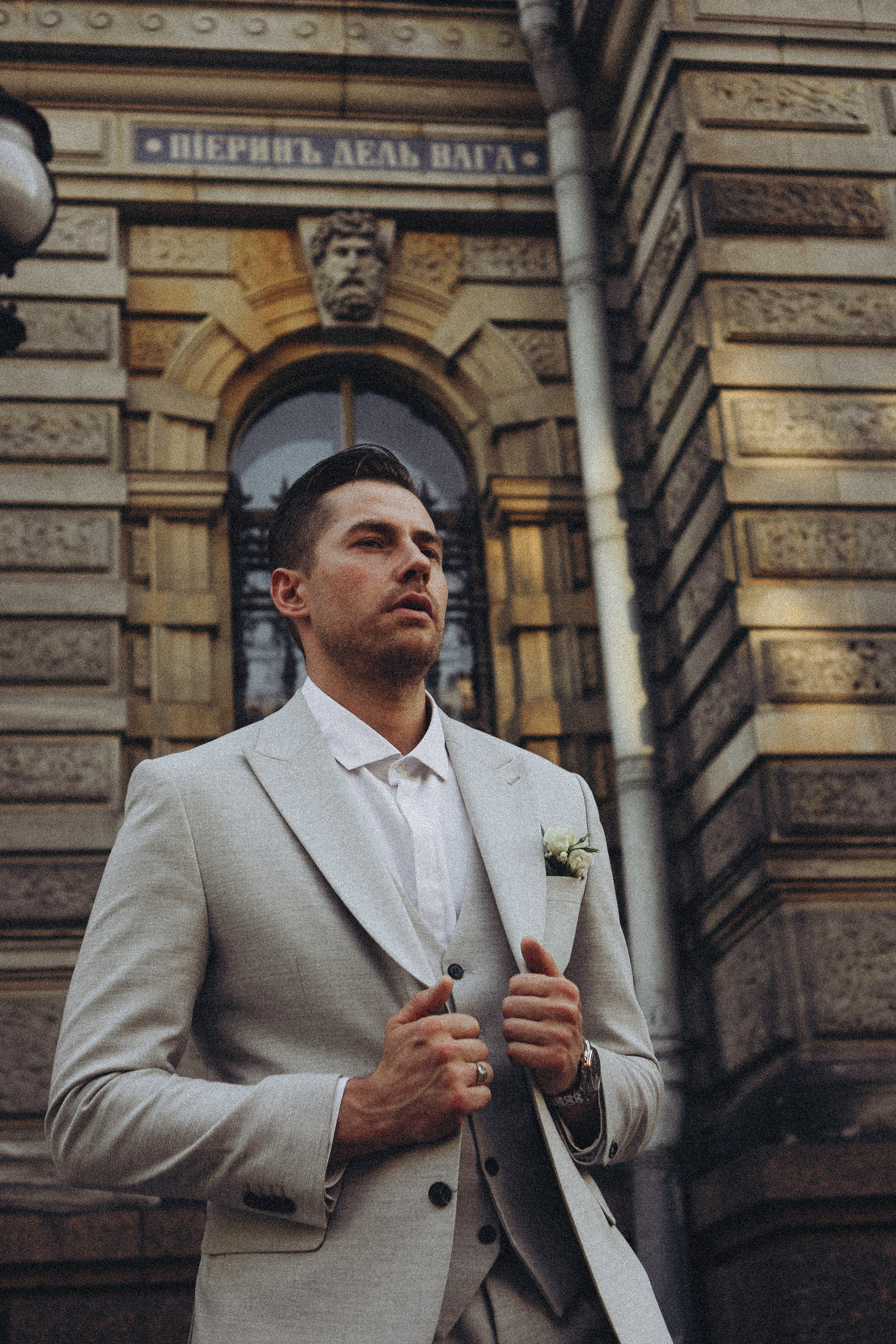 Свадебная сьемка у академии Штиглица. Профессиональный фотограф, Санкт-Петербург — Виктория Богомолова