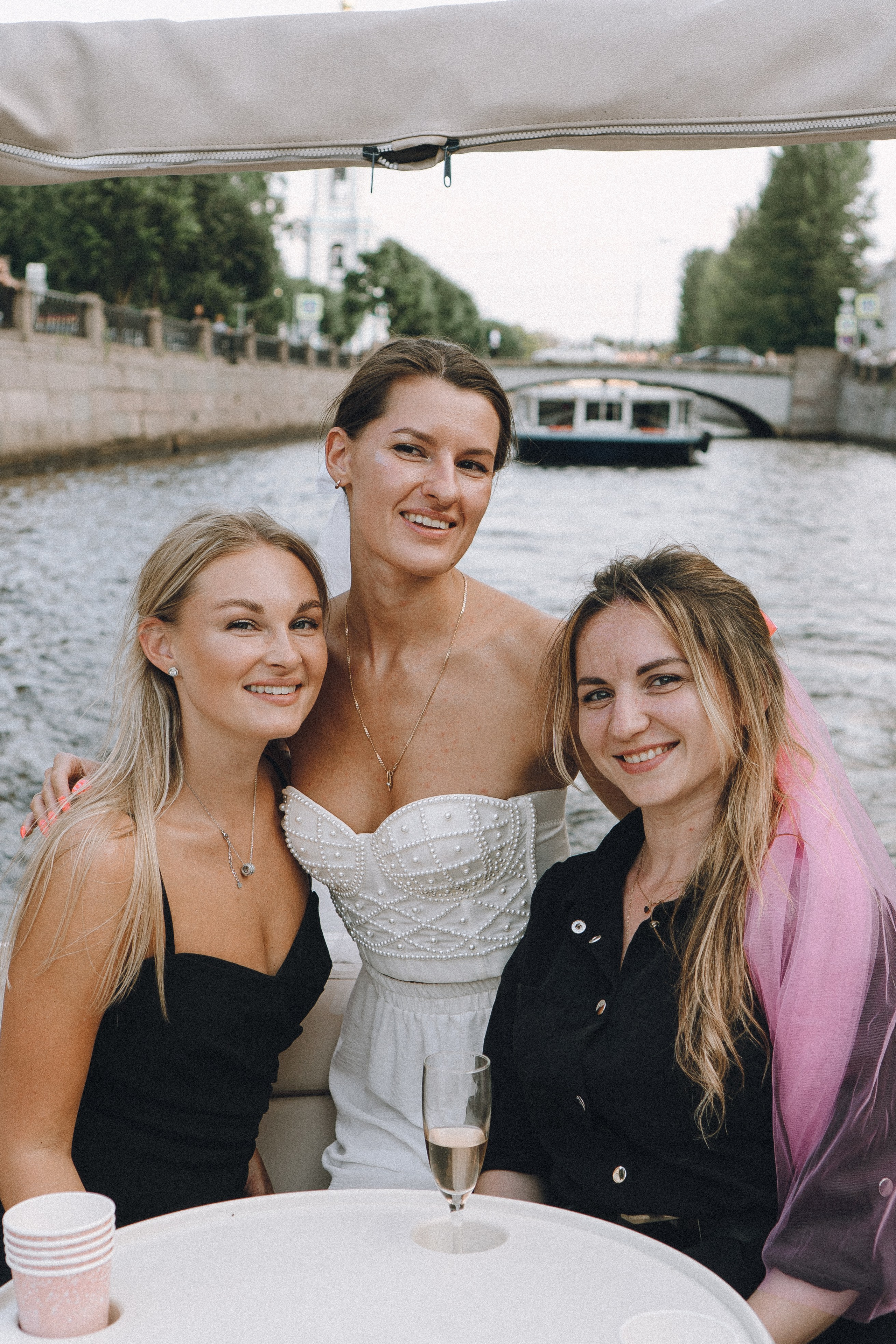 ДЕВИЧНИК НА КАТЕРЕ. Профессиональный фотограф, Санкт-Петербург — Виктория Богомолова