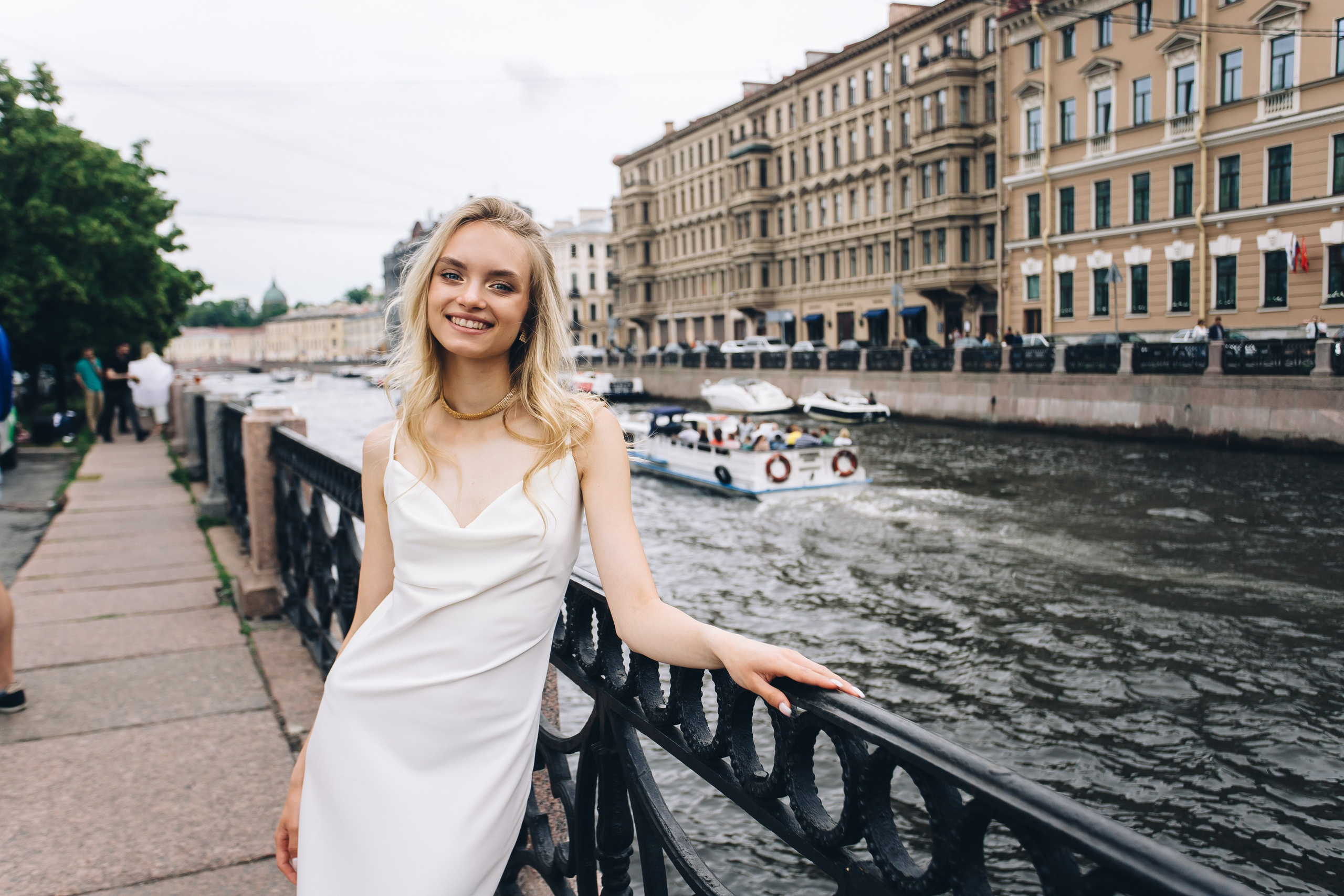 Фотопрогулки и фотосессии в Санкт-Петербурге. Фотограф в Санкт-Петербурге Юлия Ласкари