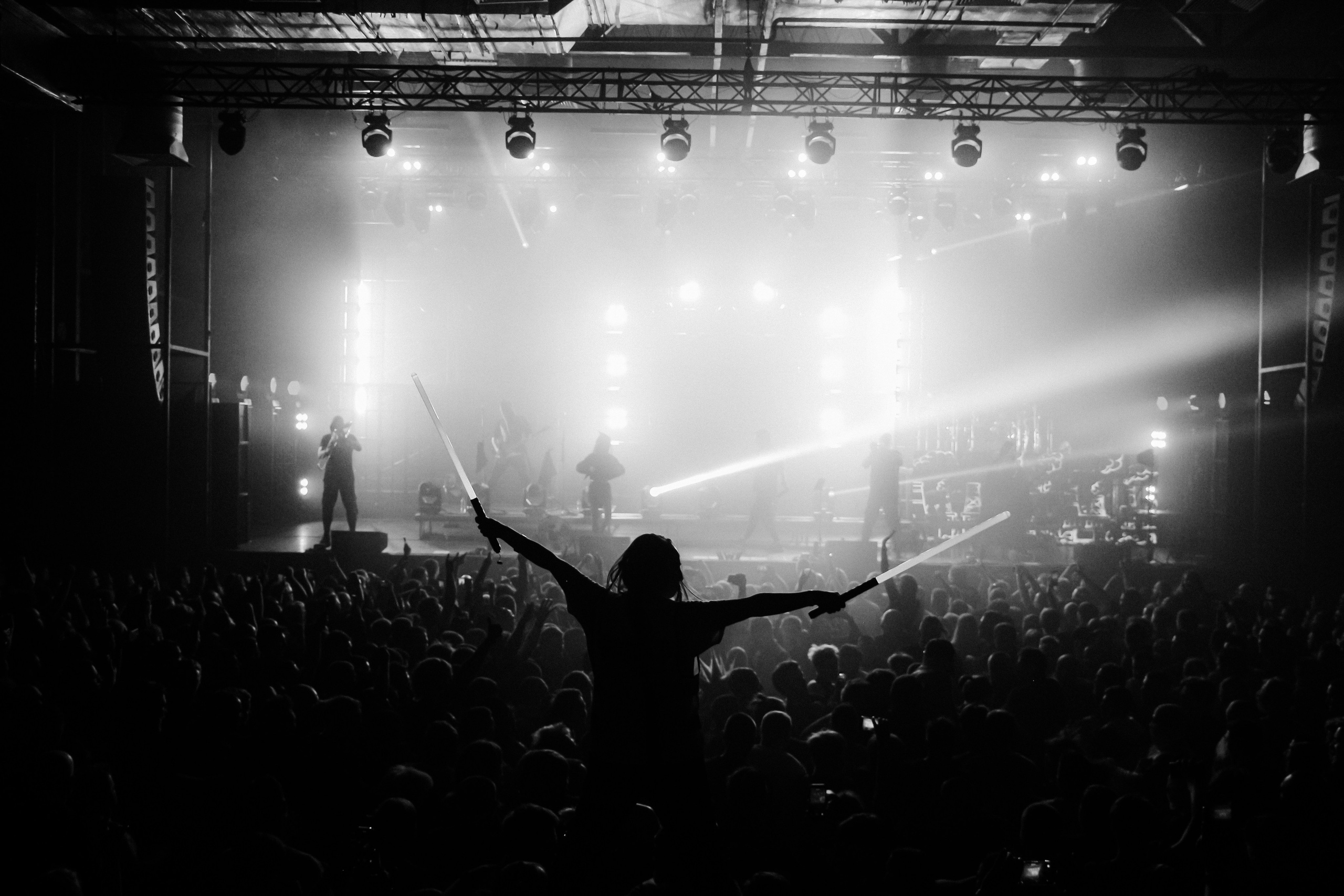 ПНЕВМОСЛОН | A2. Фотограф из Петербурга Софи Веритас Концерты и портреты