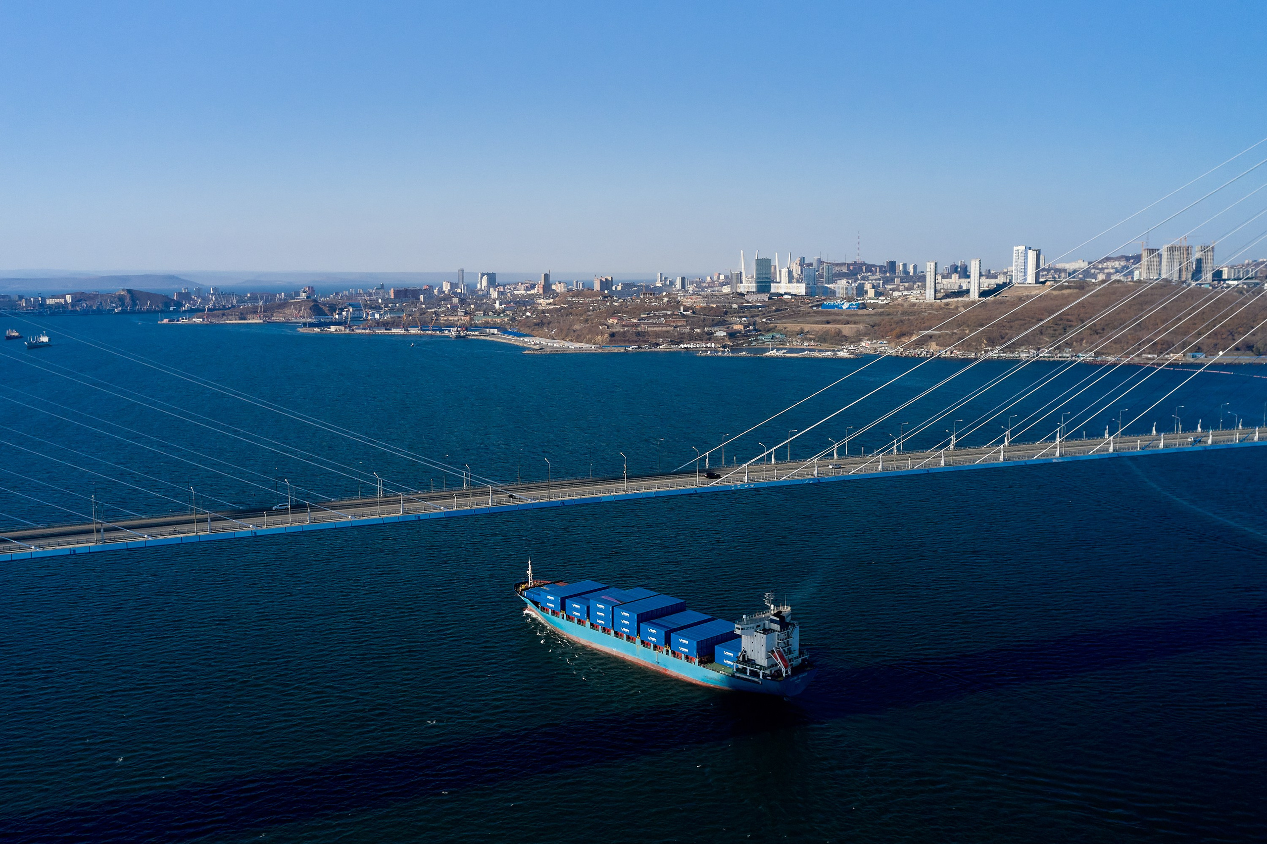 Фотограф репортаж Владивосток репортажная съёмка Приморский край фотосъёмка промышленность бизнес производство судно порт аэросъёмка