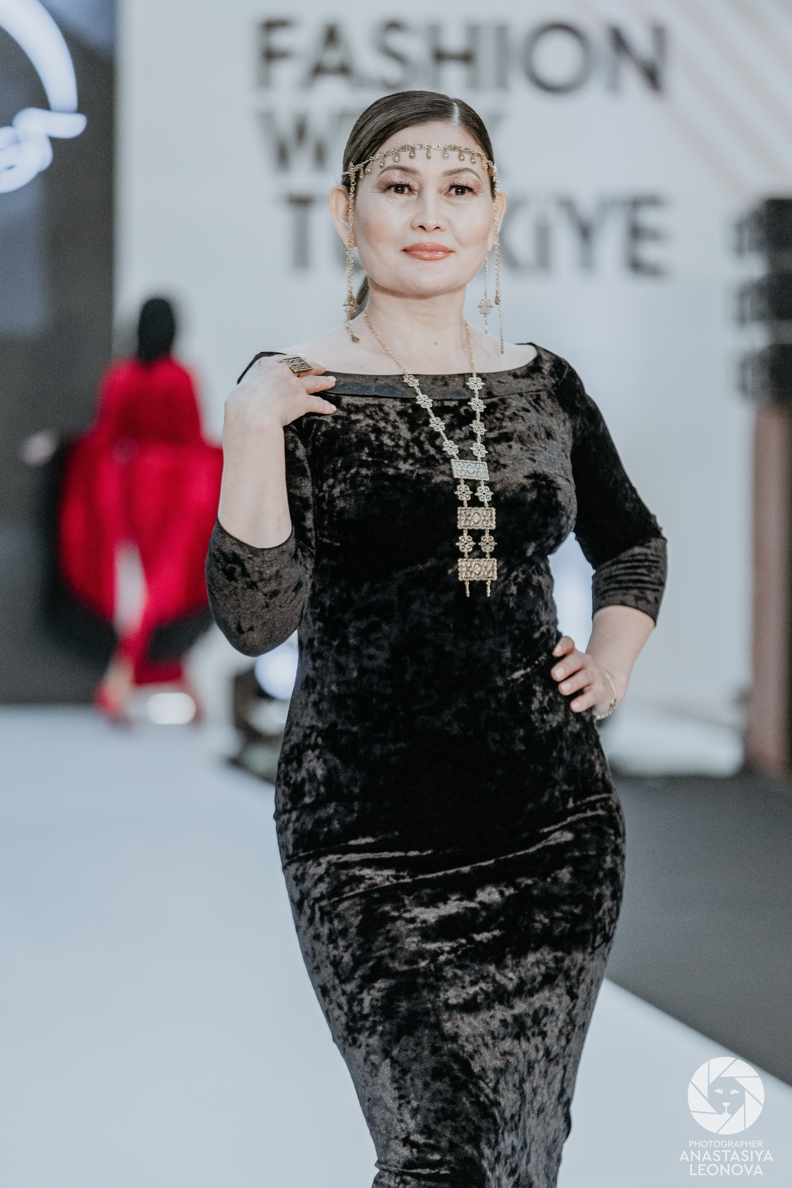 Fashion Week Türkiye [spring, 2025]. Anastasia Leonowa