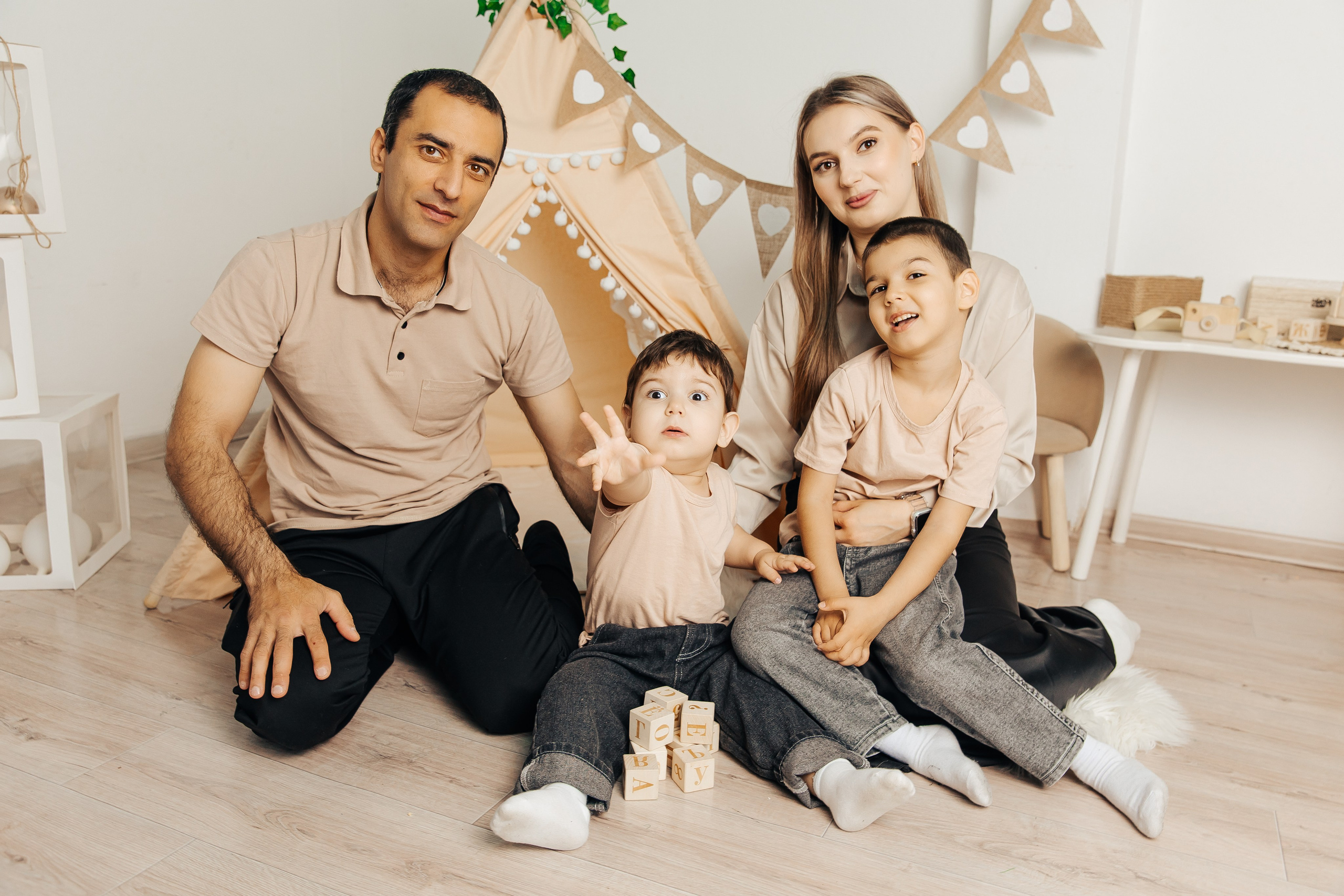 Детское день рождение в фотостудии. Свадебный фотограф Кропоткин Краснодар