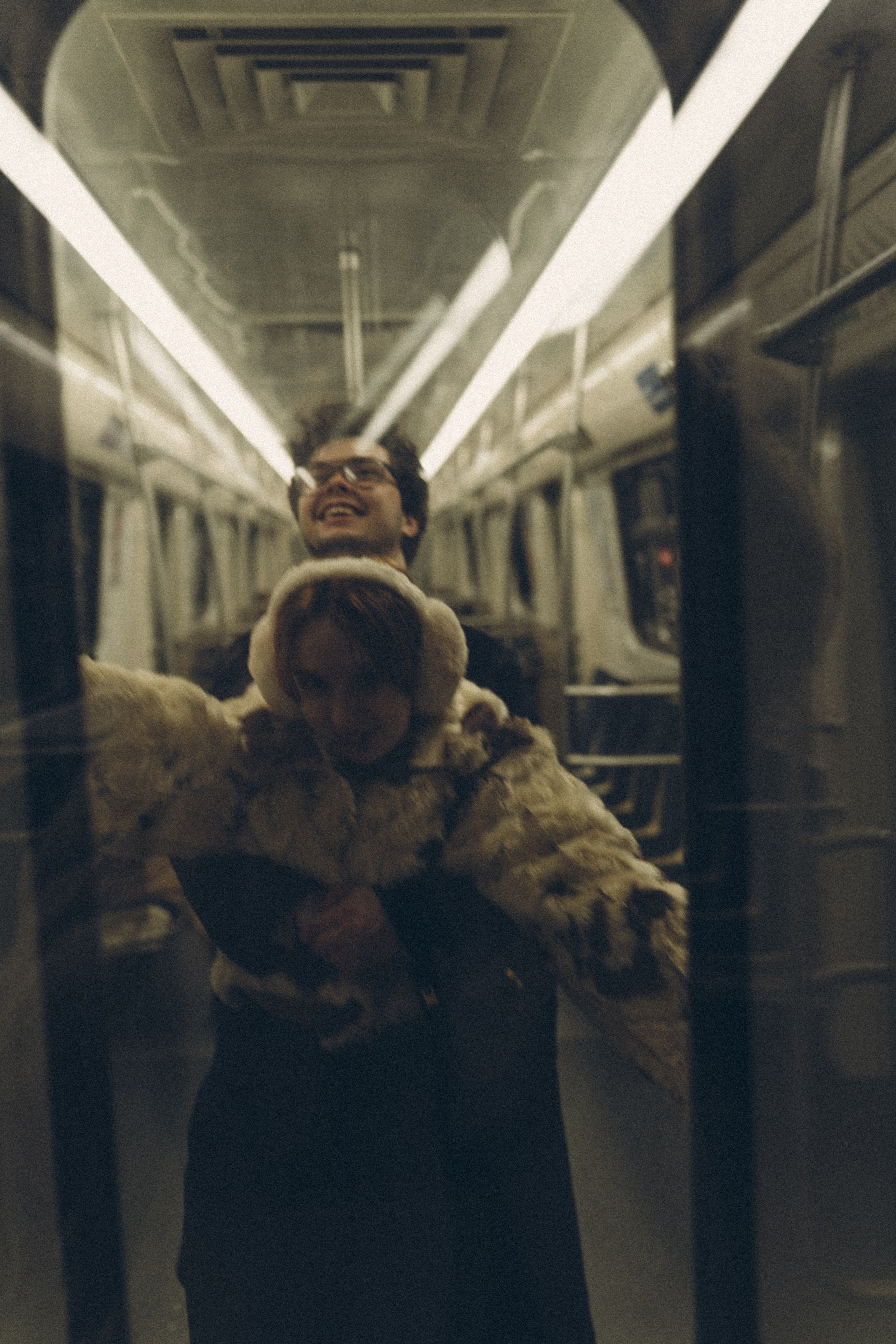 НОВОГОДНЯЯ ФОТОСЕСИИЯ ПАРЫ В МЕТРО ЛЮБОВЬ. Профессиональный фотограф, Санкт-Петербург — Виктория Богомолова