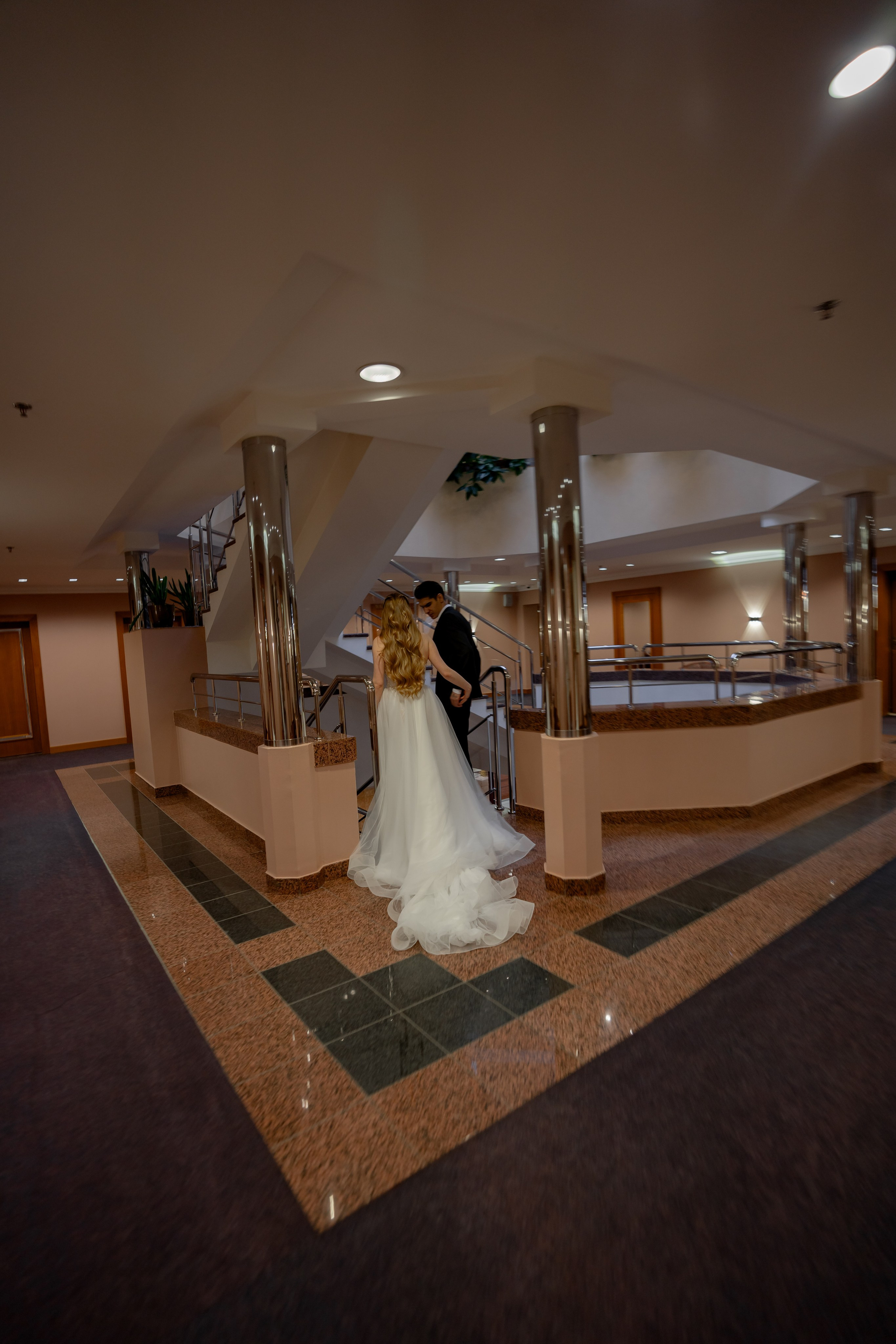 СВАДЕБНАЯ СЬЕМКА СБОРОВ В ОТЕЛЕ И ВЫЕЗД НА ЦЕРЕМОНИЮ (СНЯТО В СИБИРЕ В НИЖНЕВАРТОВСКЕ). Профессиональный фотограф, Санкт-Петербург — Виктория Богомолова