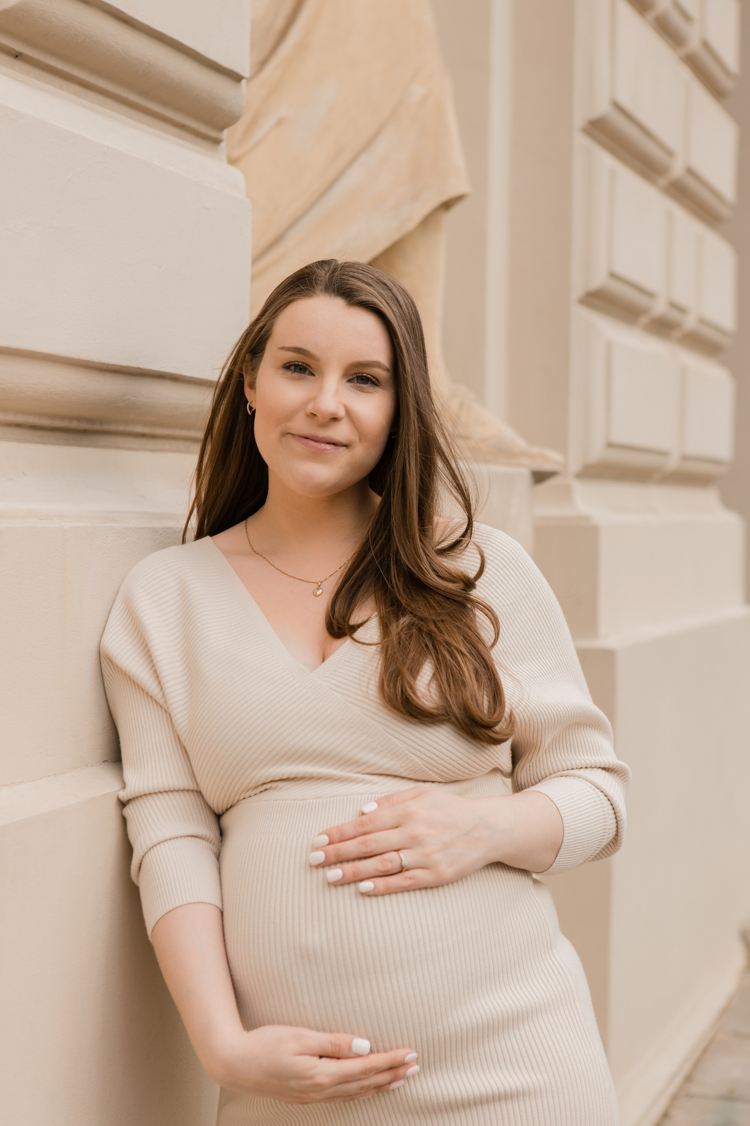 Семейная фотосессия Андрея и Марии. Видеосъемка и фотосъемка свадеб. Фотограф и оператор на свадьбу. Видеосъемка подкастов, собственная видео-фотостудии. Предметная фотосъемка