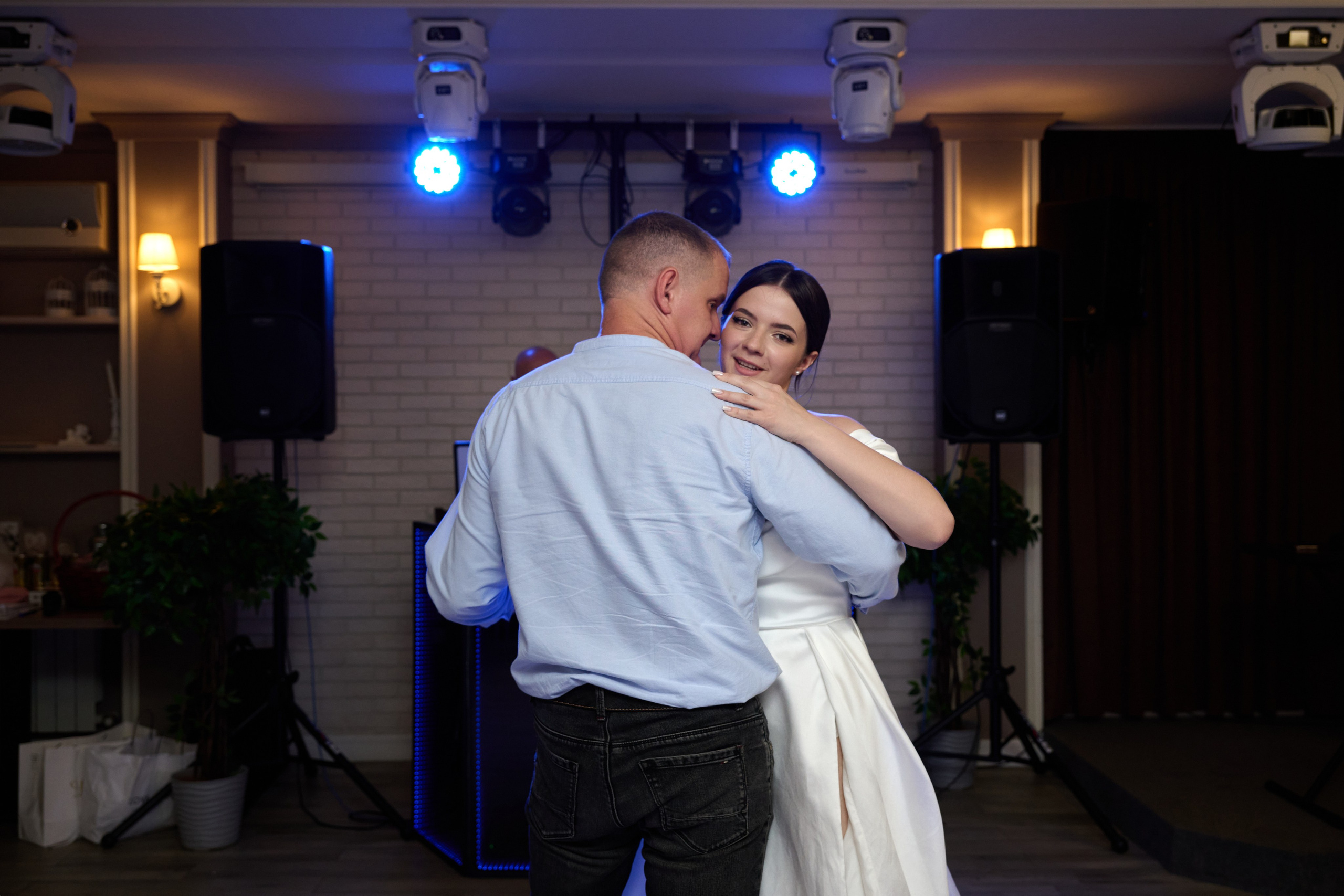 Свадебная фотосессия Никиты и Ангелины в Старом Осколе. Профессиональный фотограф Старый Оскол, Губкин — свадьба, венчание, крещение, юбилей и день рождения