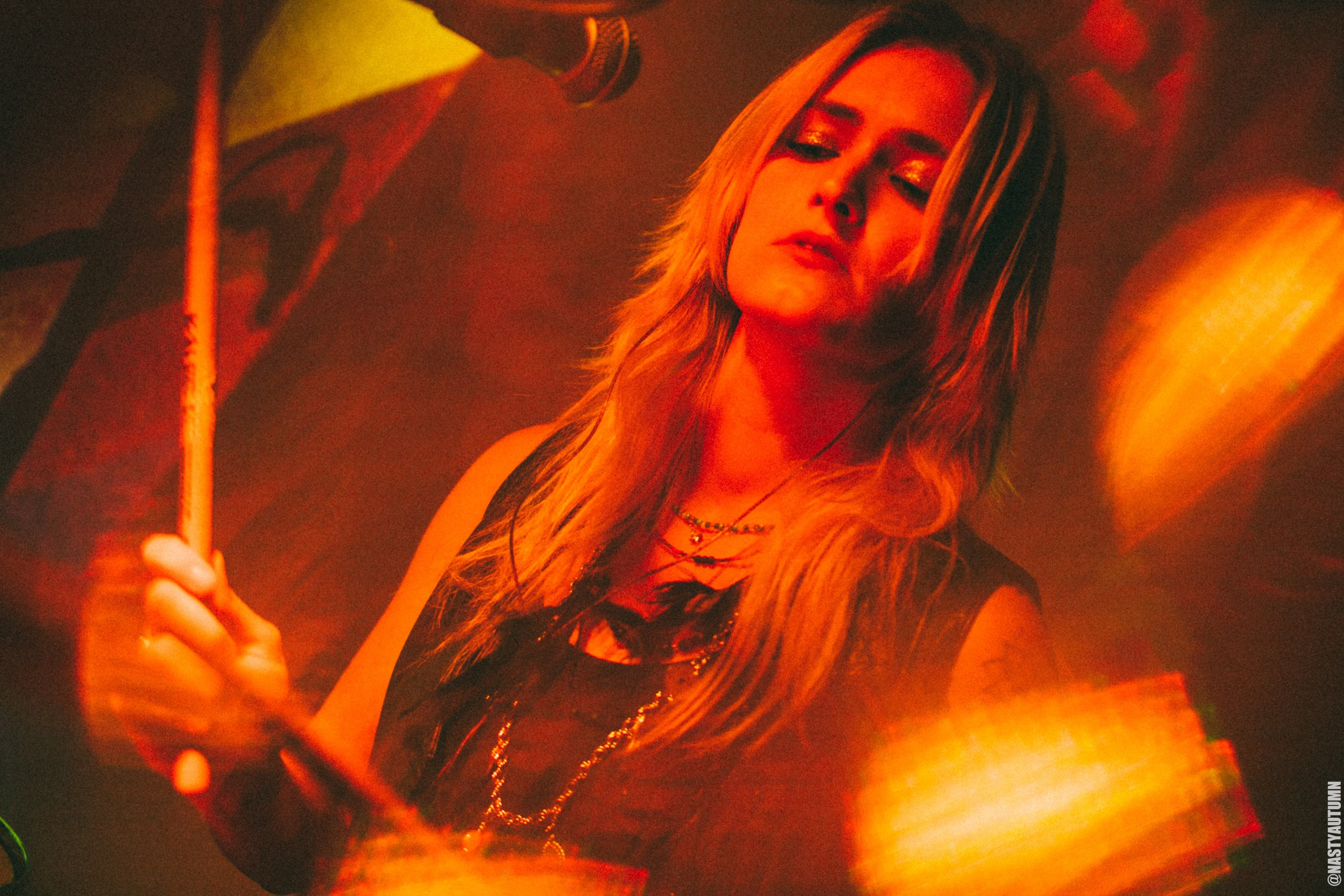 КОНЦЕРТЫ. Репортажный и концертный фотограф в Москве Анастасия Осень