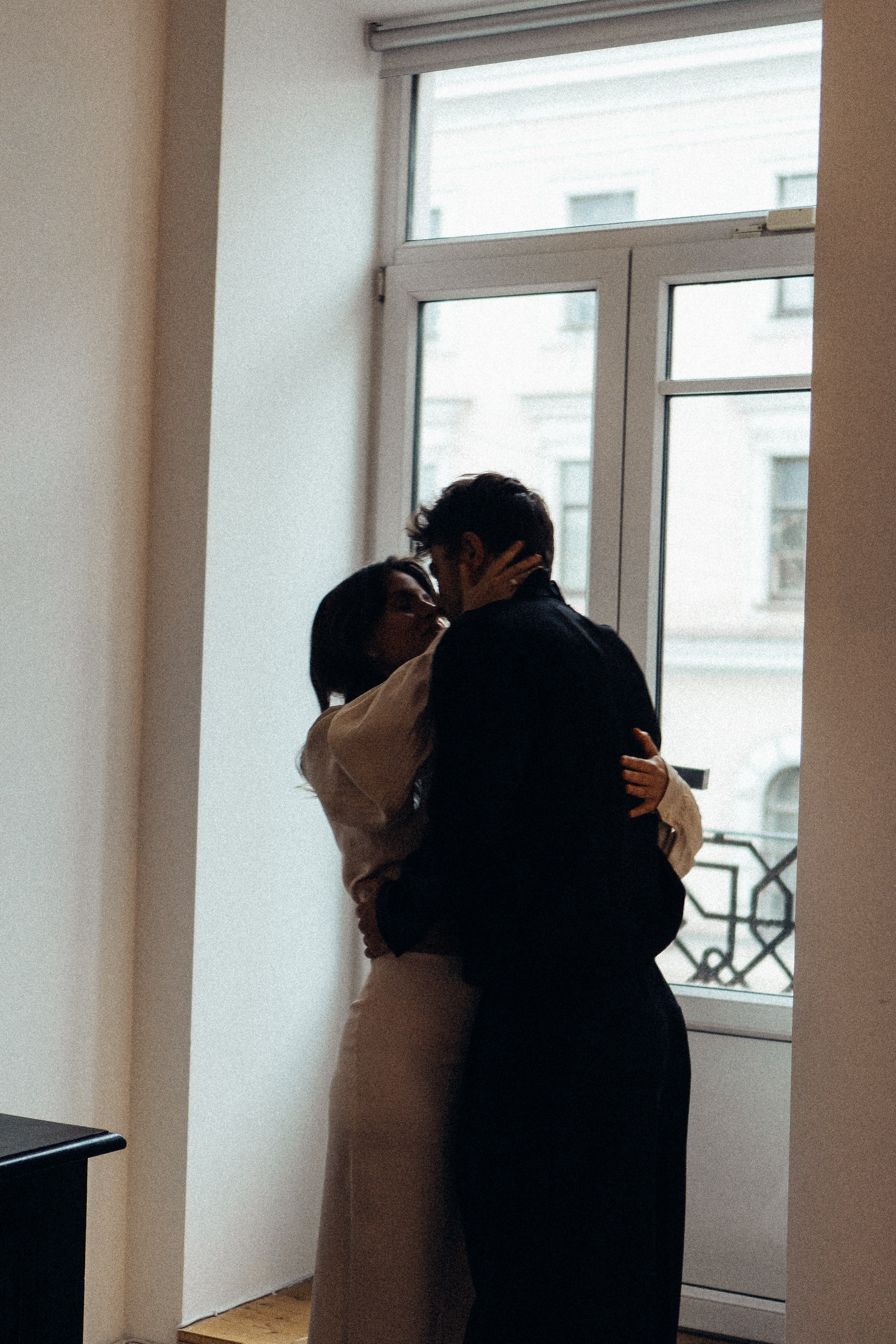 УТРО ЖЕНИХА И НЕВЕСТЫ В ПИТЕРСКОЙ КВАРТИРЕ И СЬЕМКА С СВАДЕБНЫХ ОБРАЗАХ. Профессиональный фотограф, Санкт-Петербург — Виктория Богомолова